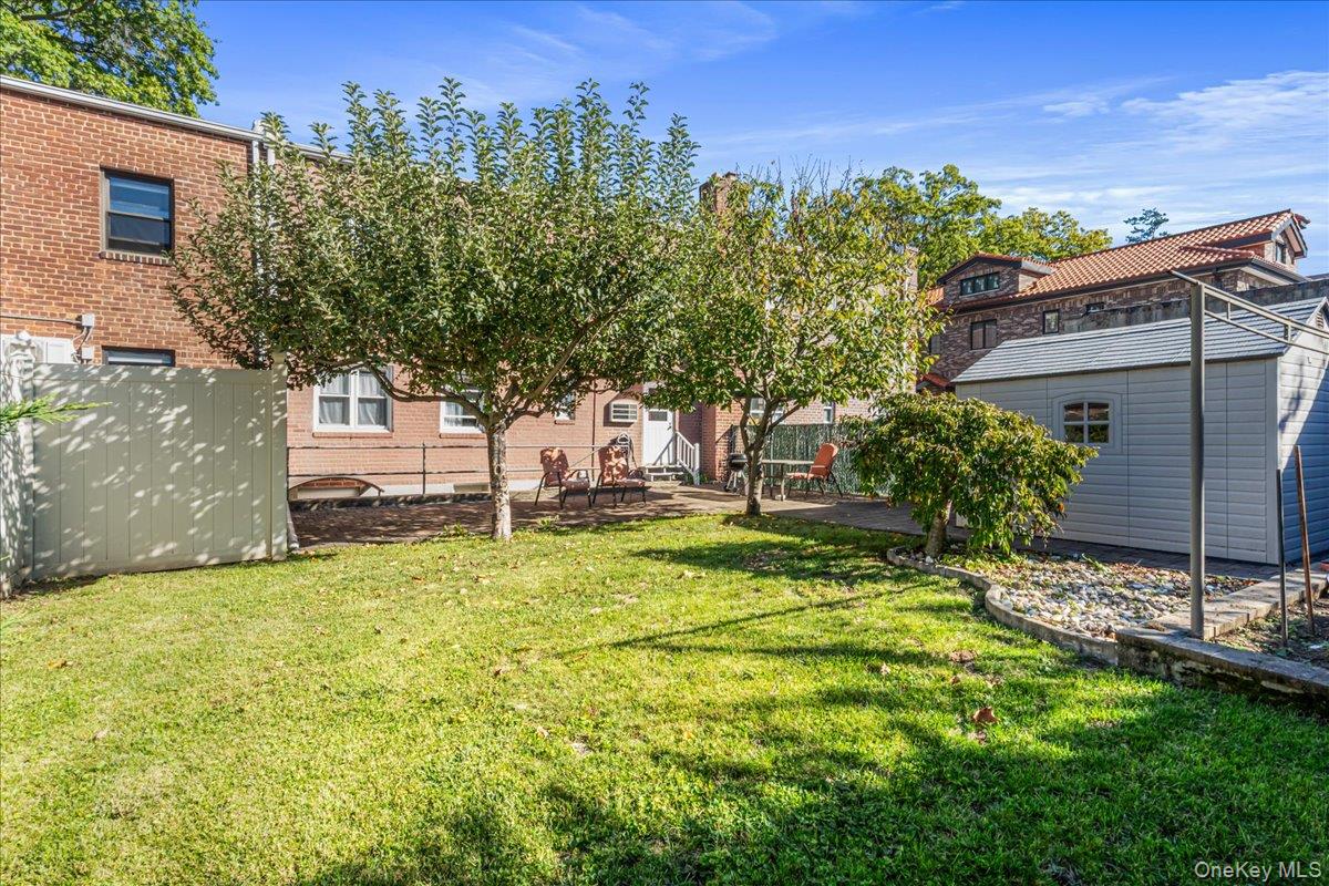 15016 26th Avenue, Flushing, NY 11354