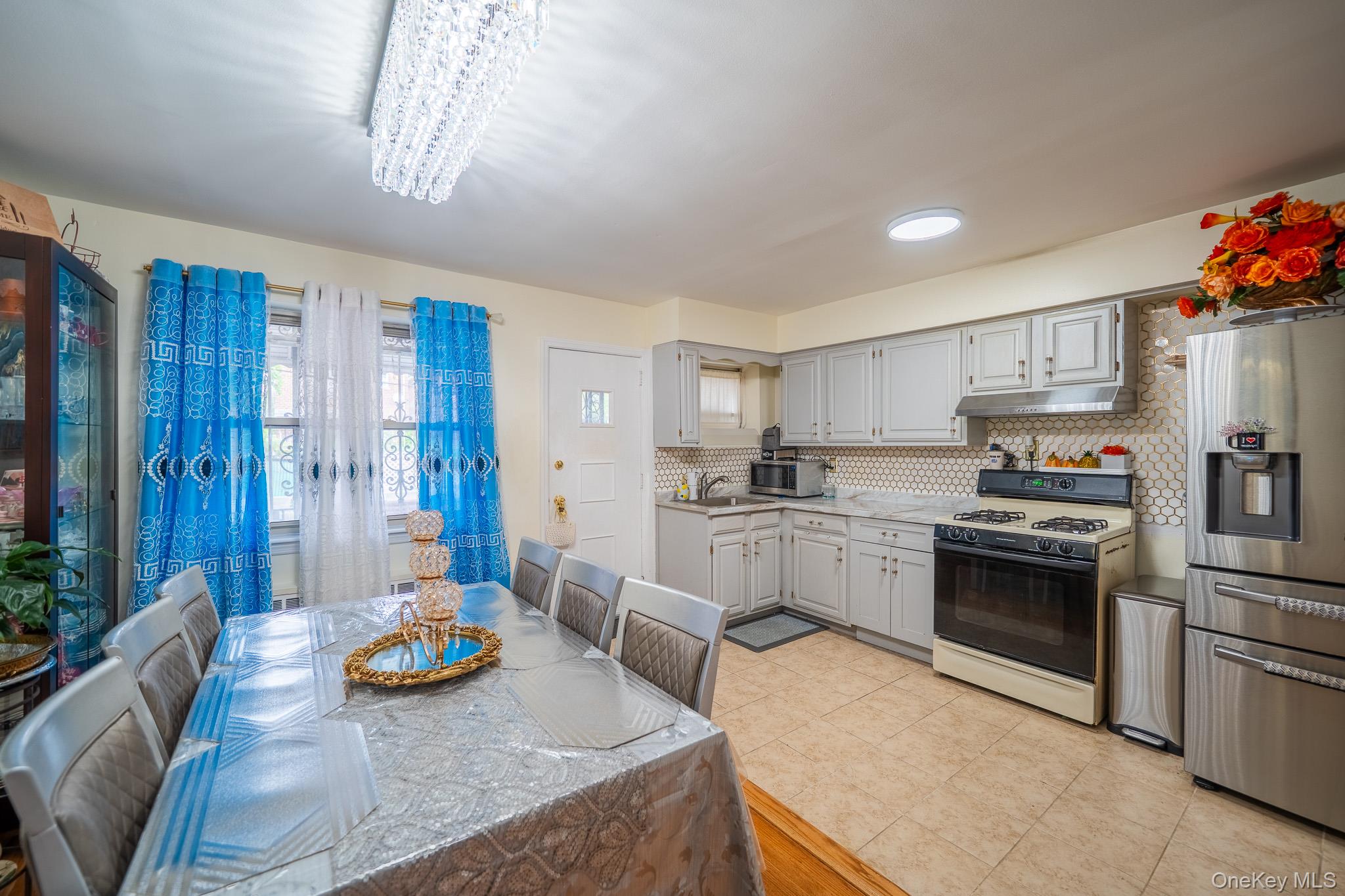 1720A Paulding Avenue, Bronx, NY 10462