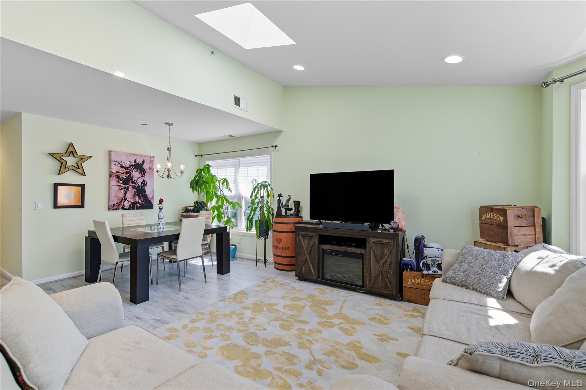 224 Medea Way # 224, Central Islip, NY 11722