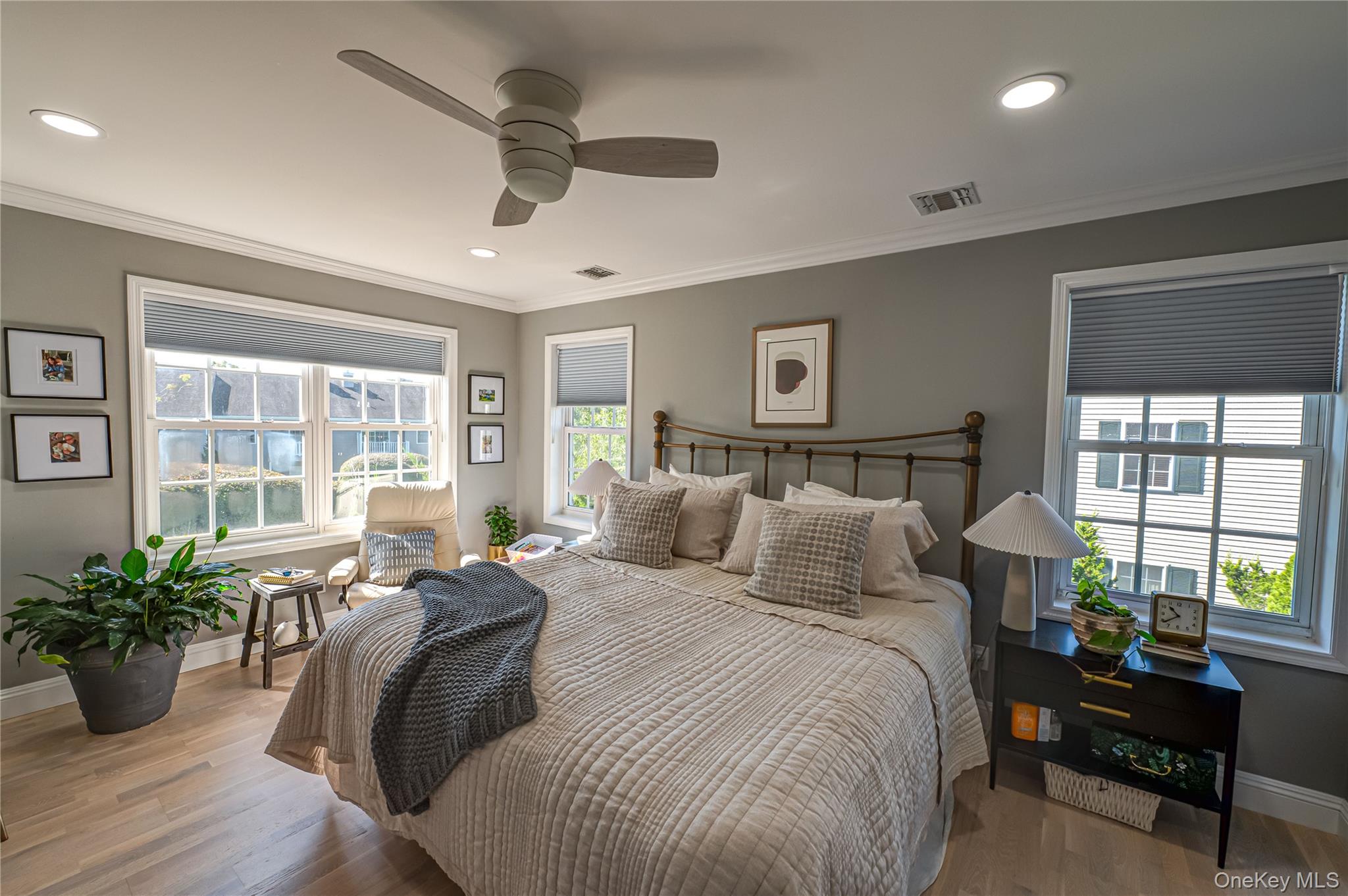 902 Altessa Boulevard, Melville, NY 11747