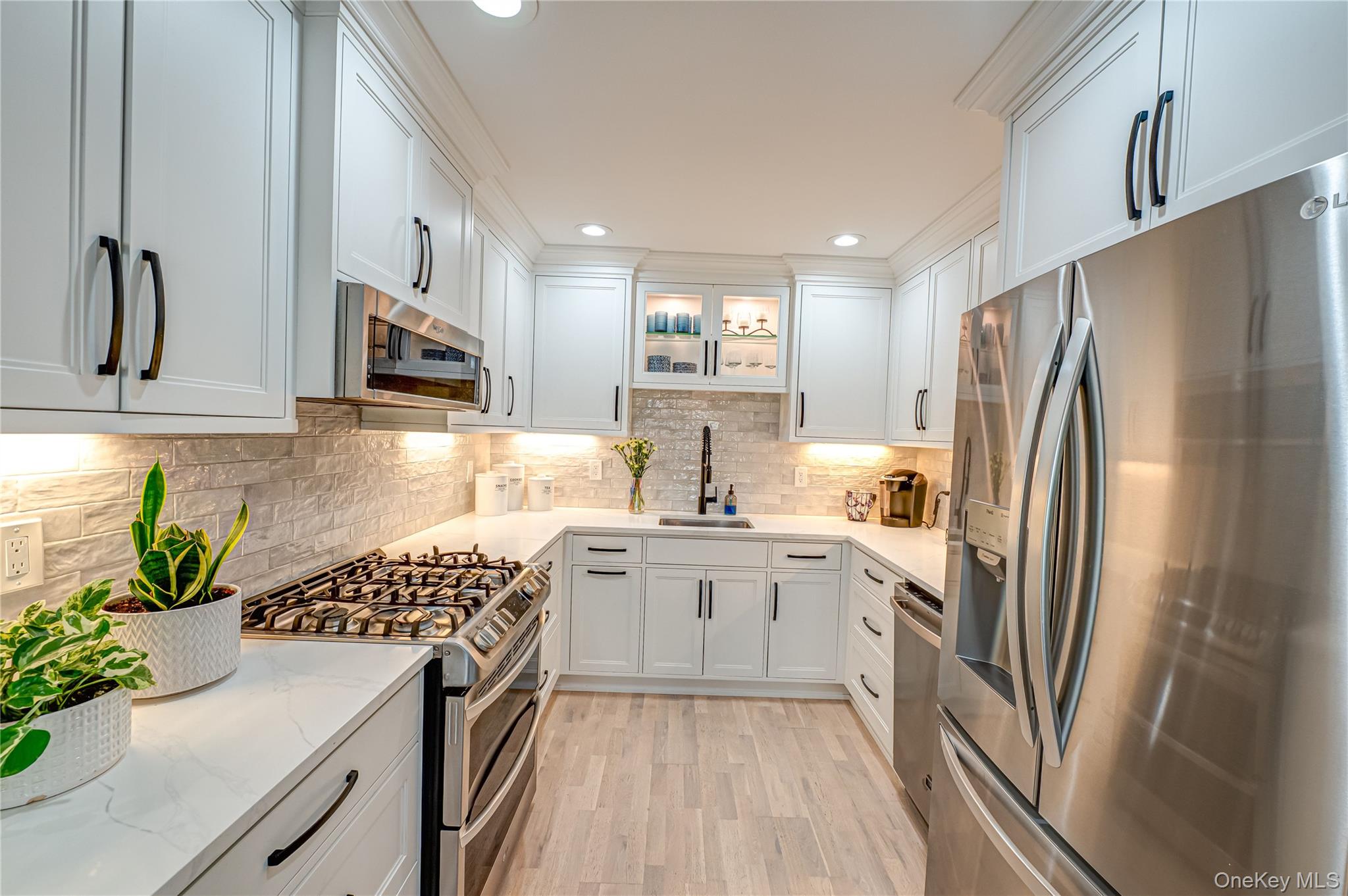 902 Altessa Boulevard, Melville, NY 11747