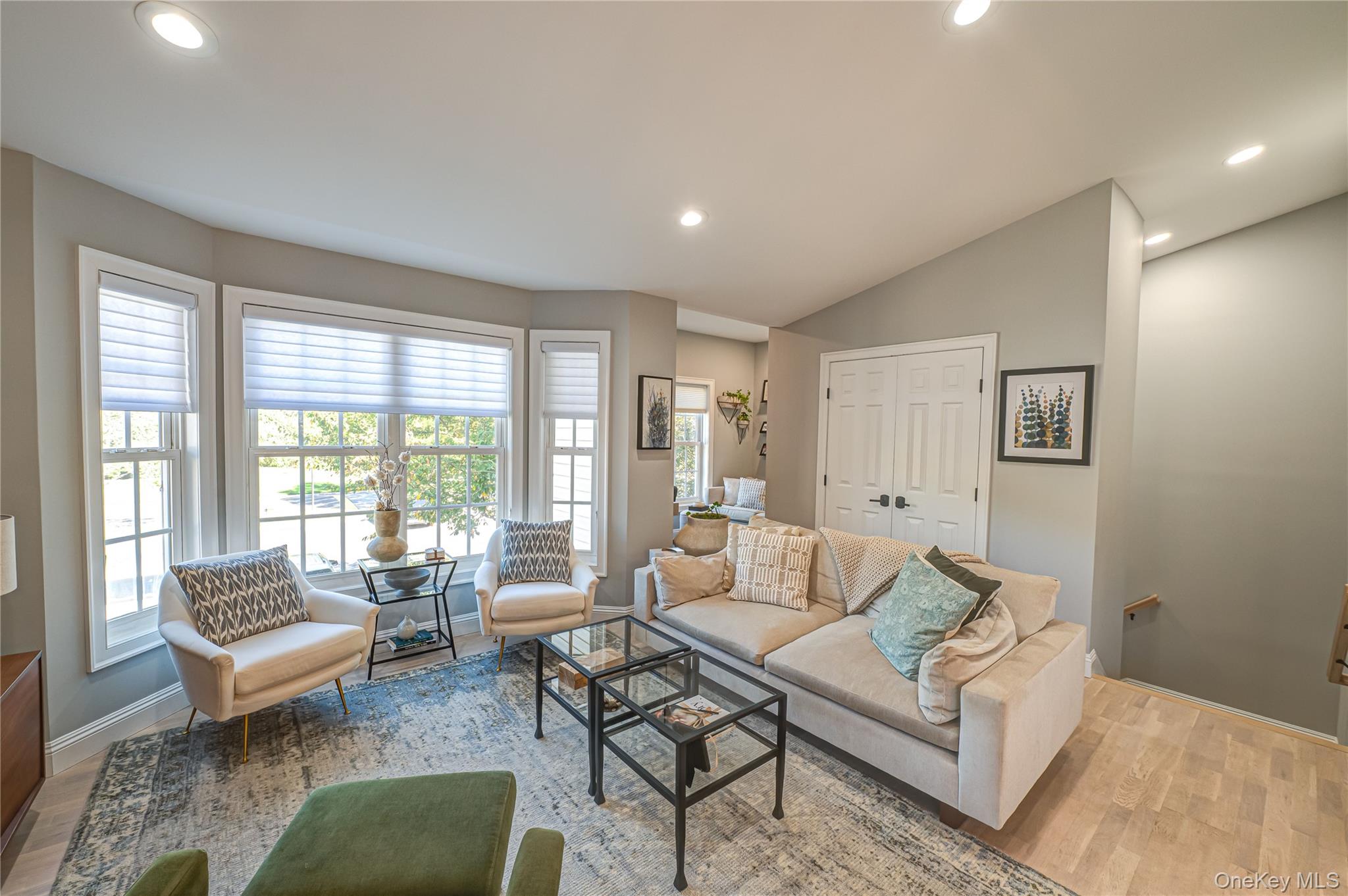 902 Altessa Boulevard, Melville, NY 11747