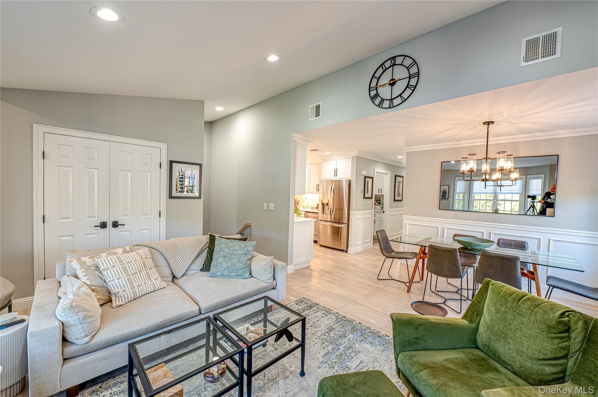 902 Altessa Boulevard, Melville, NY 11747