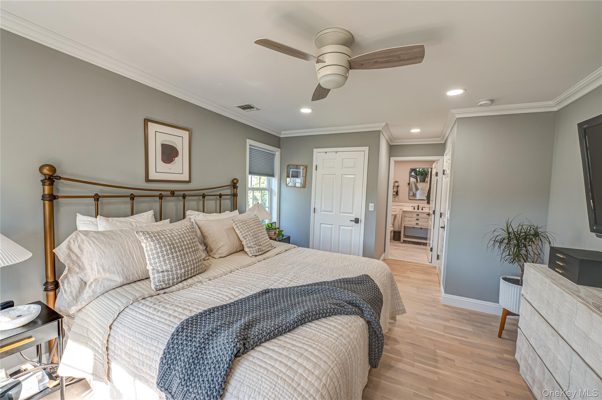 902 Altessa Boulevard, Melville, NY 11747