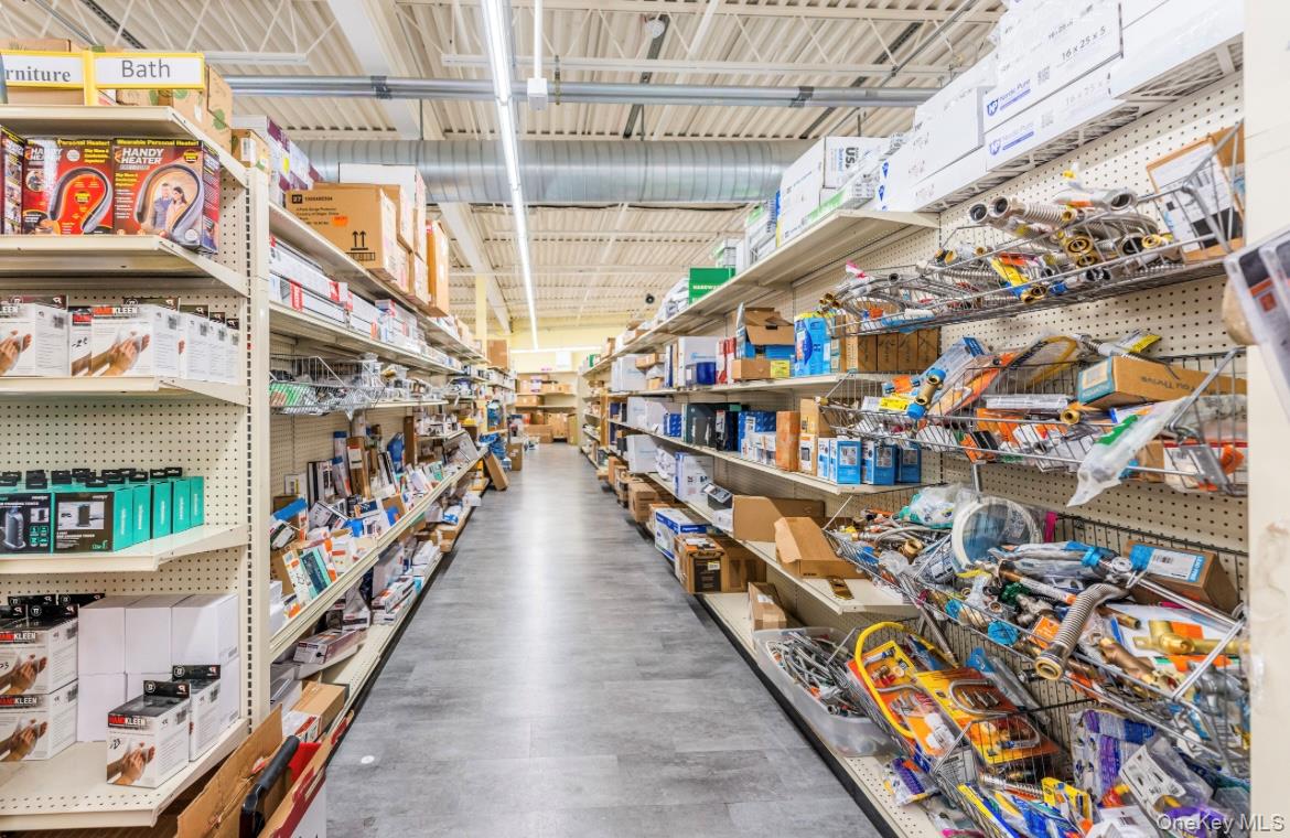 555 Greenwich Street, Hempstead, NY 11550