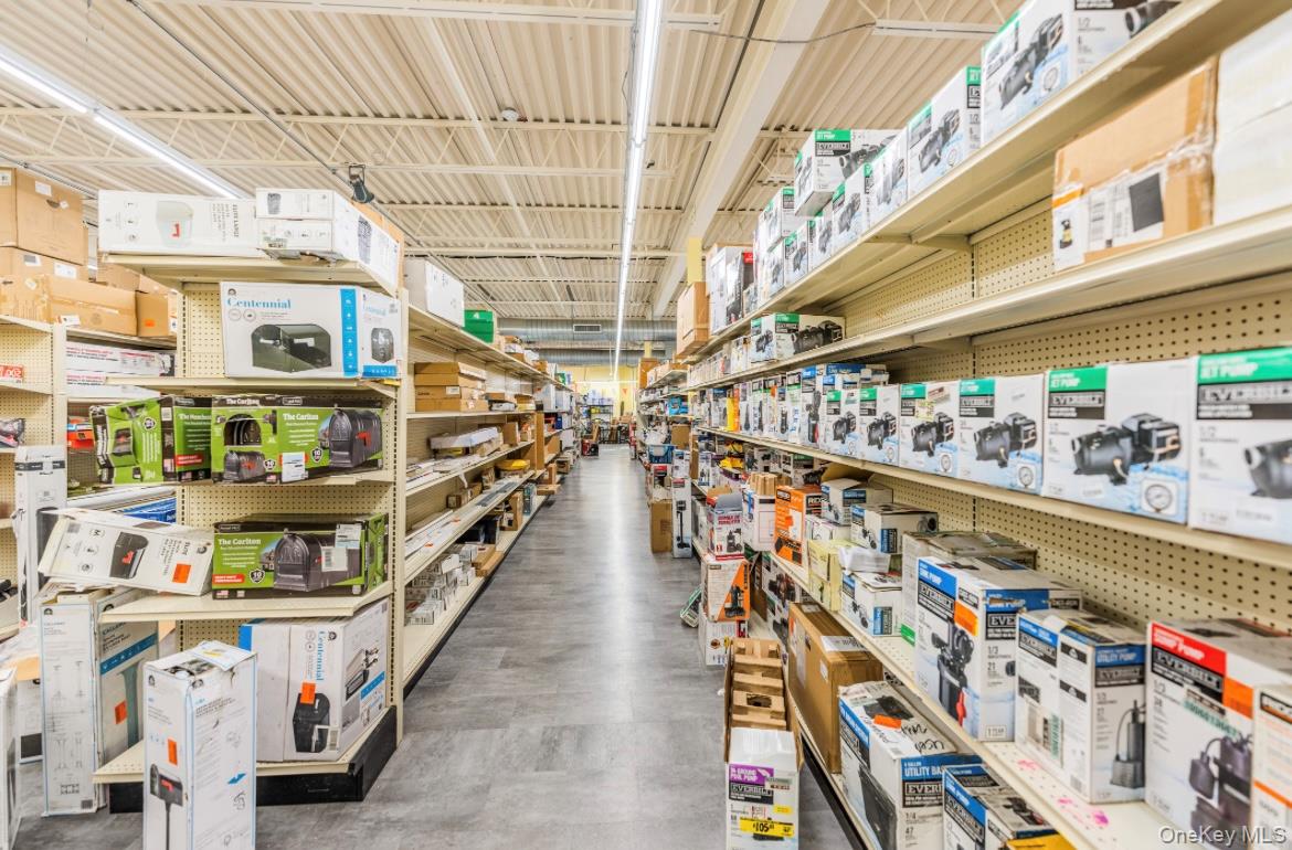 555 Greenwich Street, Hempstead, NY 11550