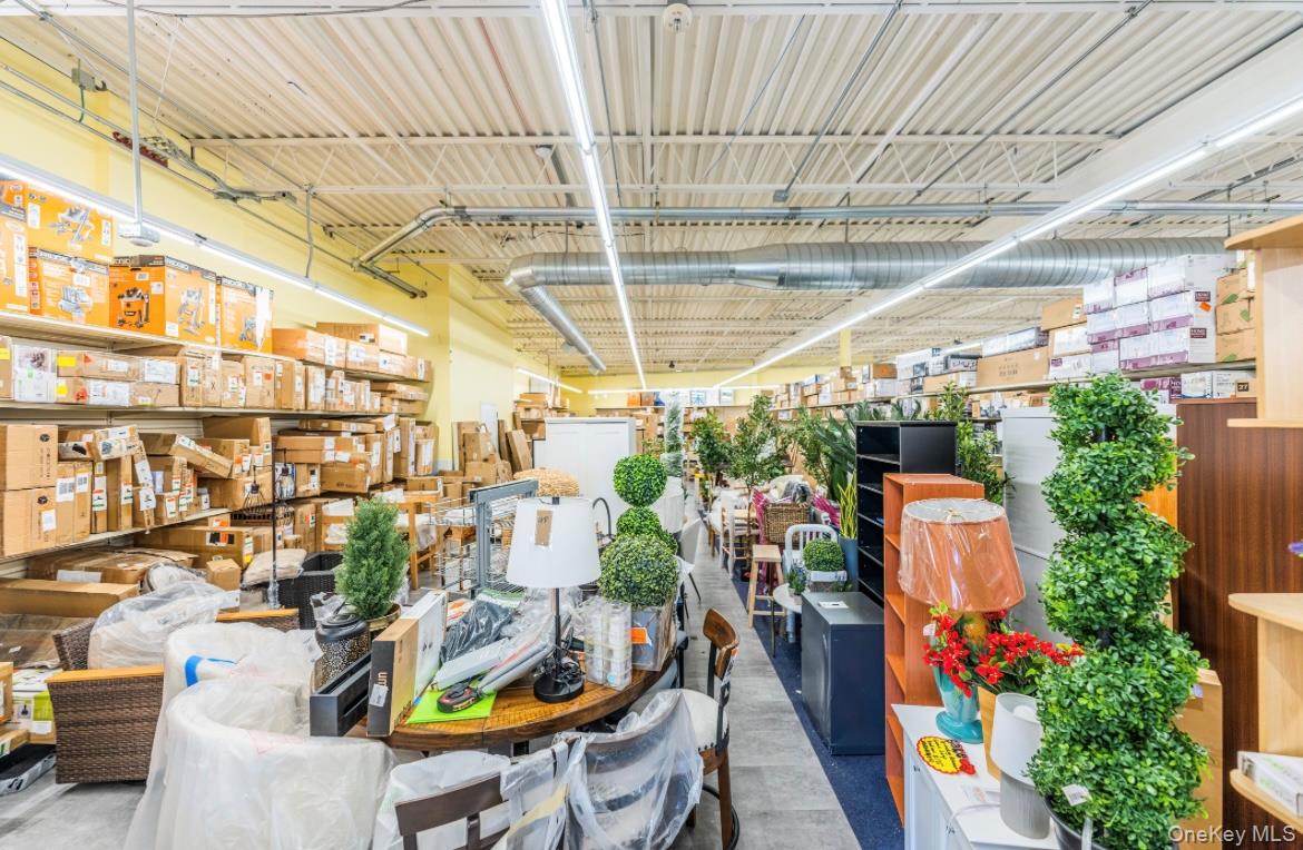 555 Greenwich Street, Hempstead, NY 11550