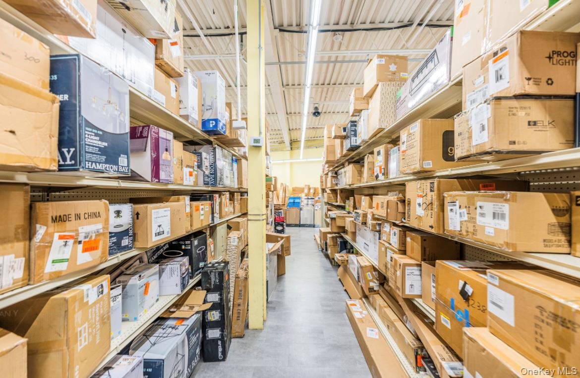 555 Greenwich Street, Hempstead, NY 11550