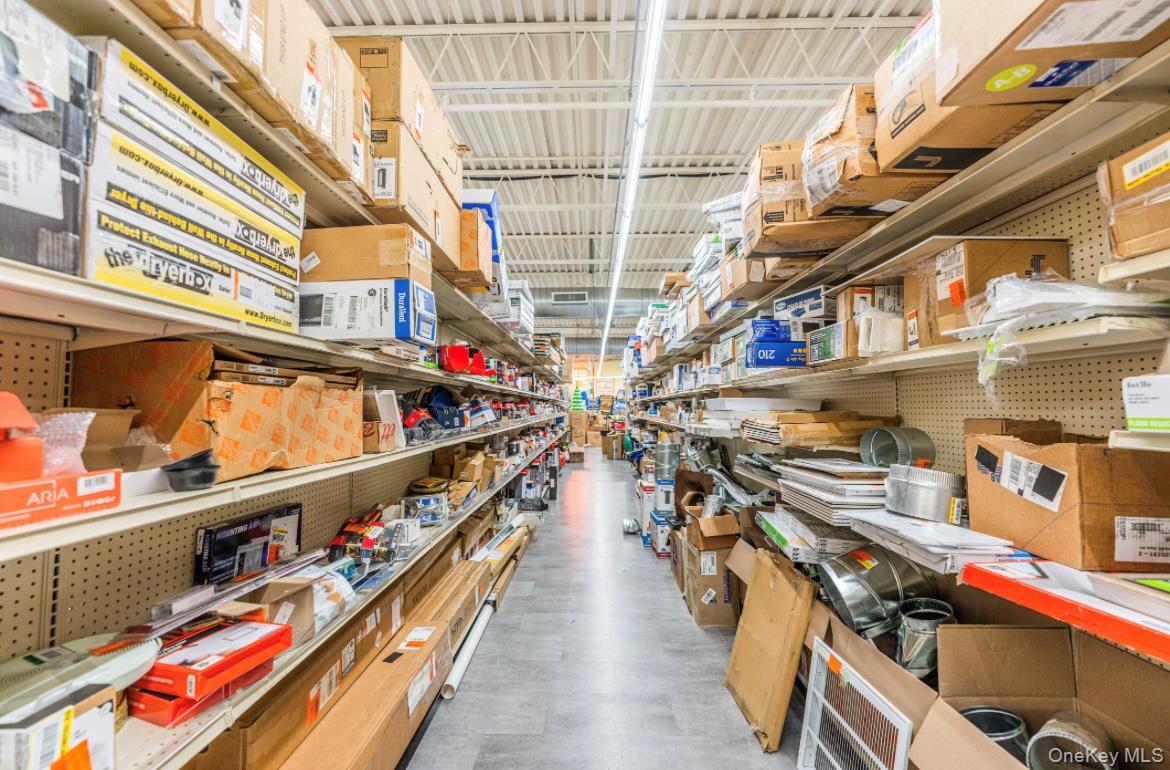 555 Greenwich Street, Hempstead, NY 11550