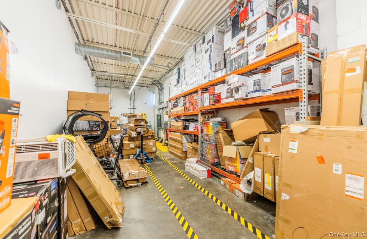 555 Greenwich Street, Hempstead, NY 11550