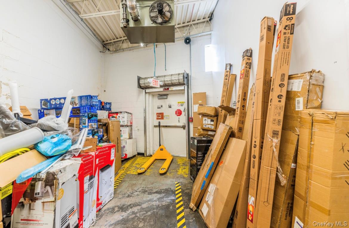 555 Greenwich Street, Hempstead, NY 11550