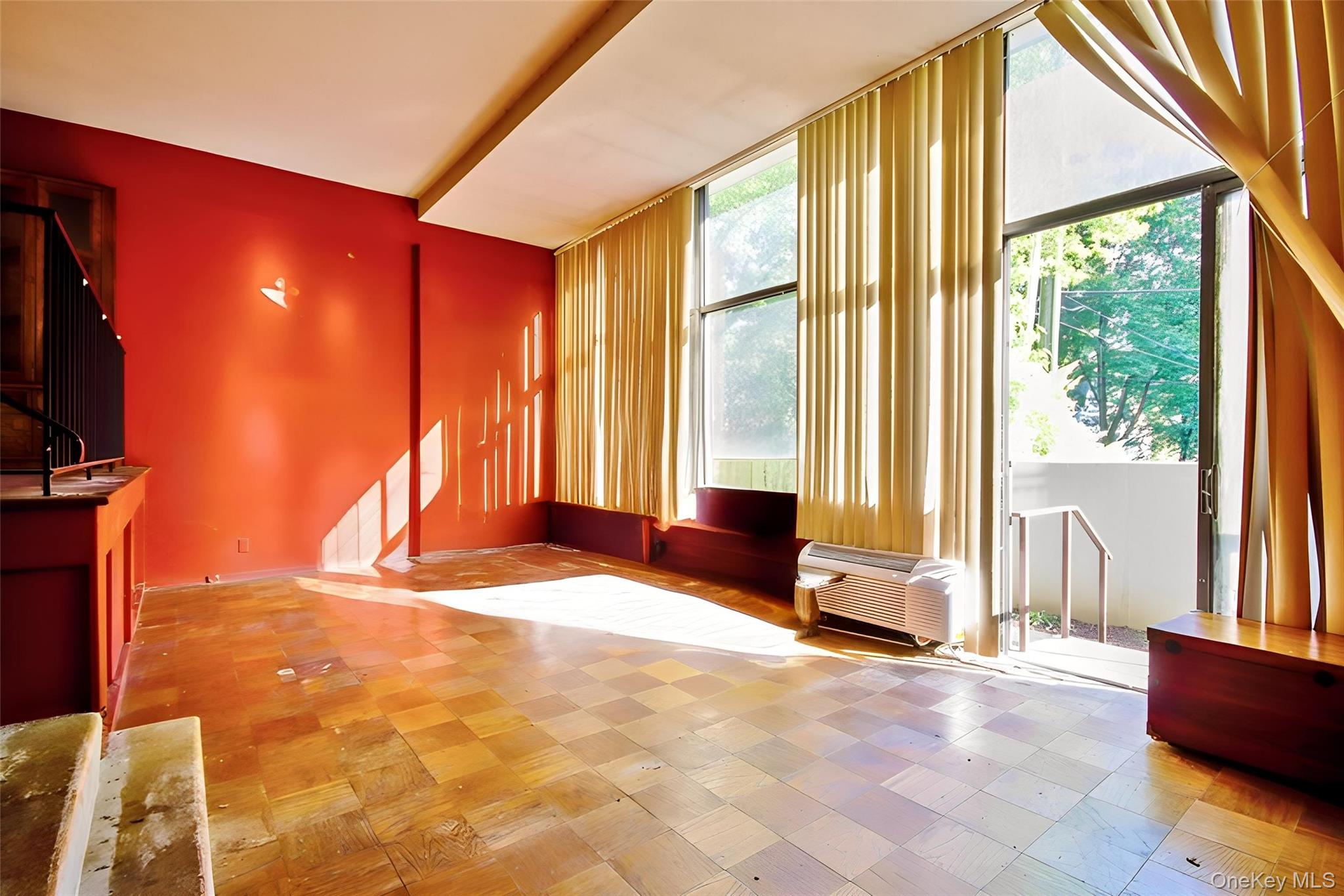 15 Stewart Place # 1R, White Plains, NY 10603