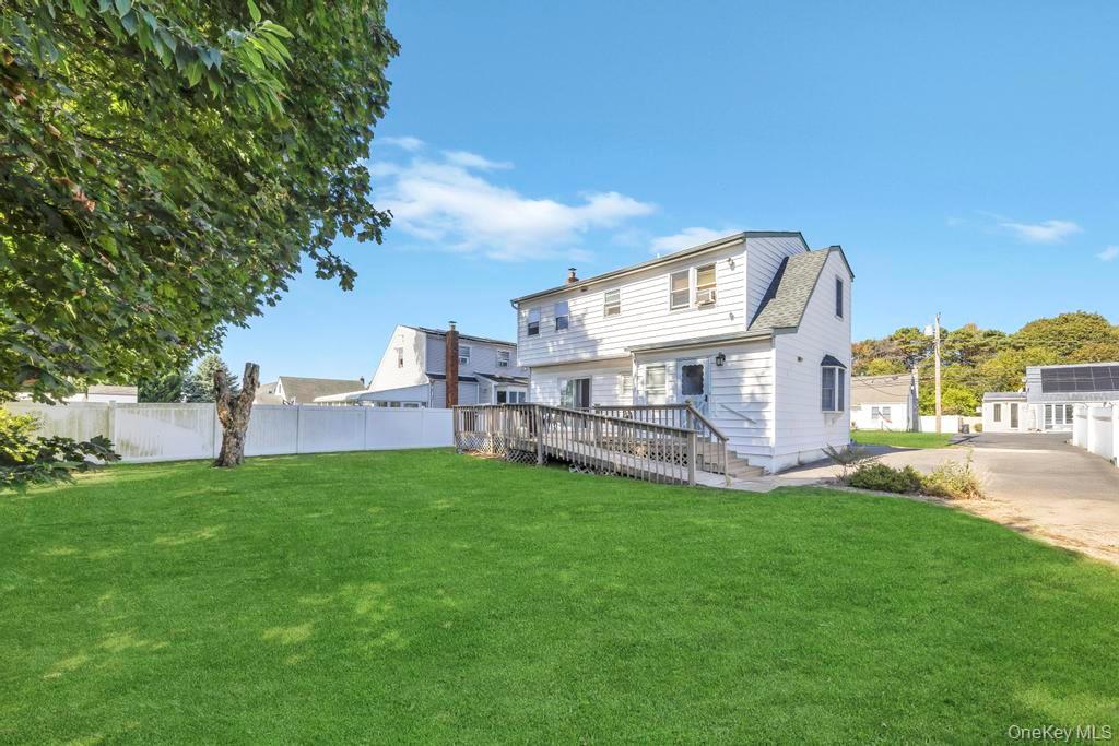 436 18th Street, West Babylon, NY 11704