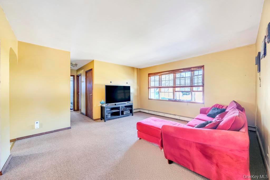 436 18th Street, West Babylon, NY 11704