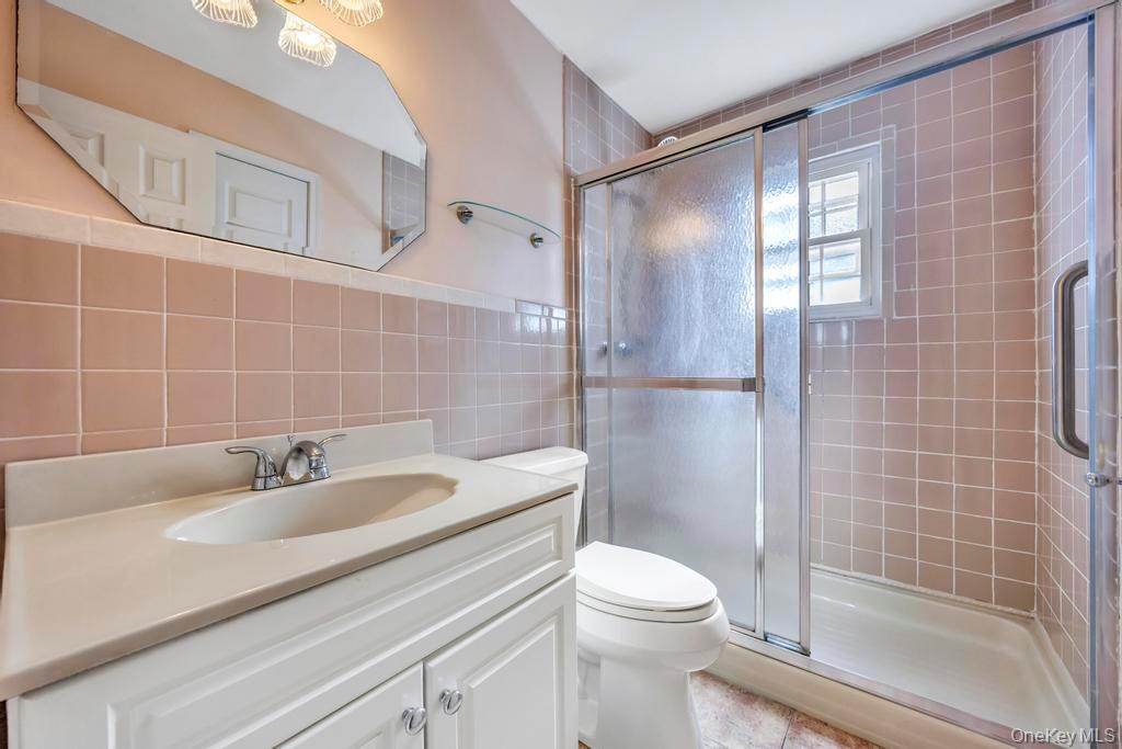 436 18th Street, West Babylon, NY 11704