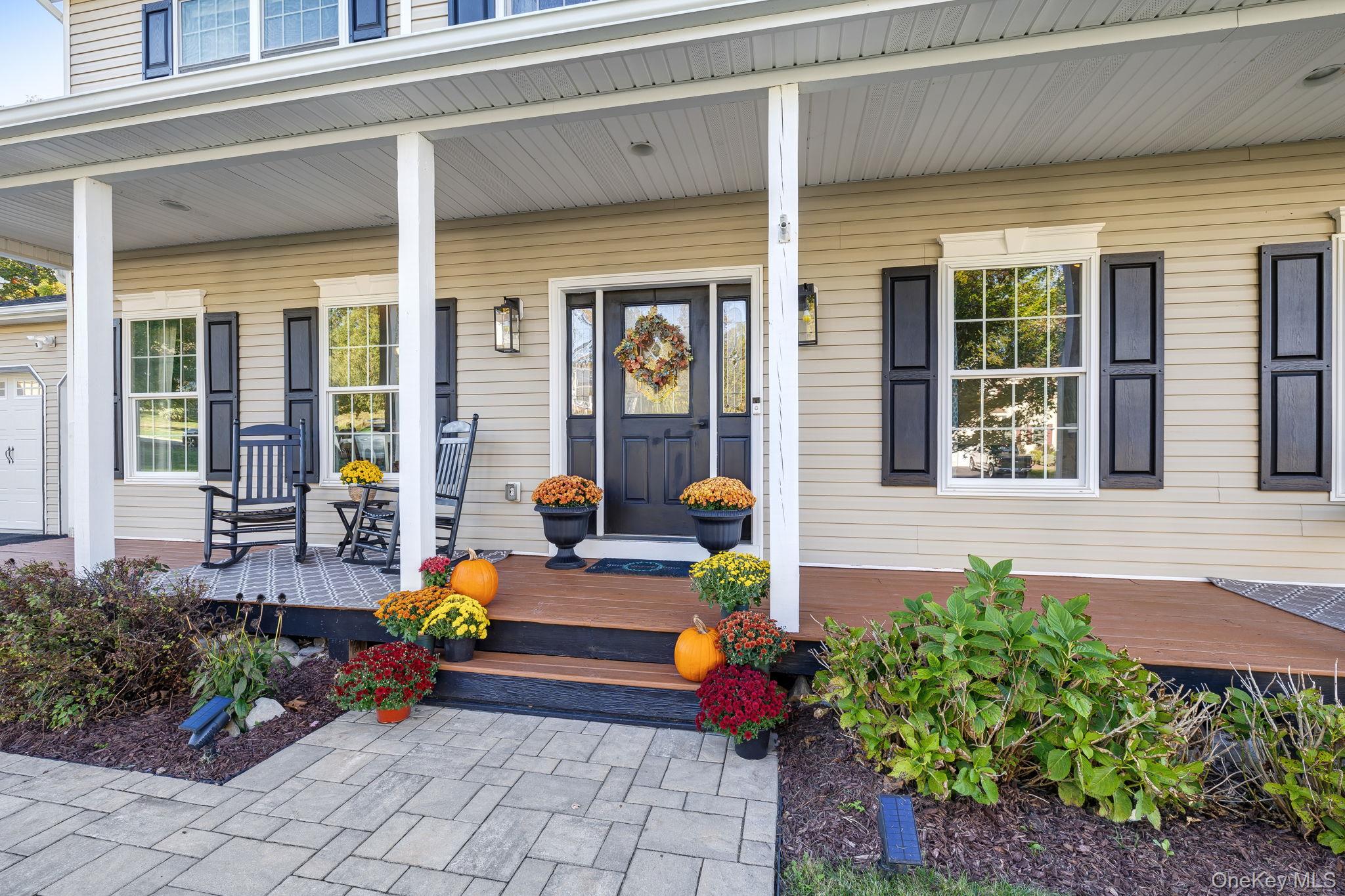 58 Red Maple Way, New Windsor, NY 12553