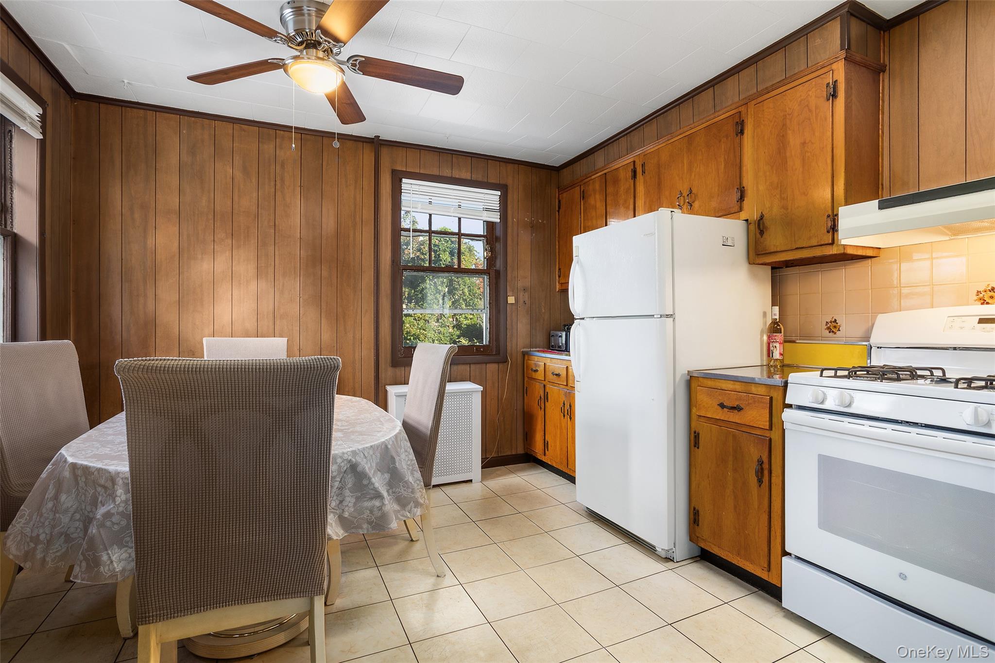 2316 Laconia Avenue, Bronx, NY 10469