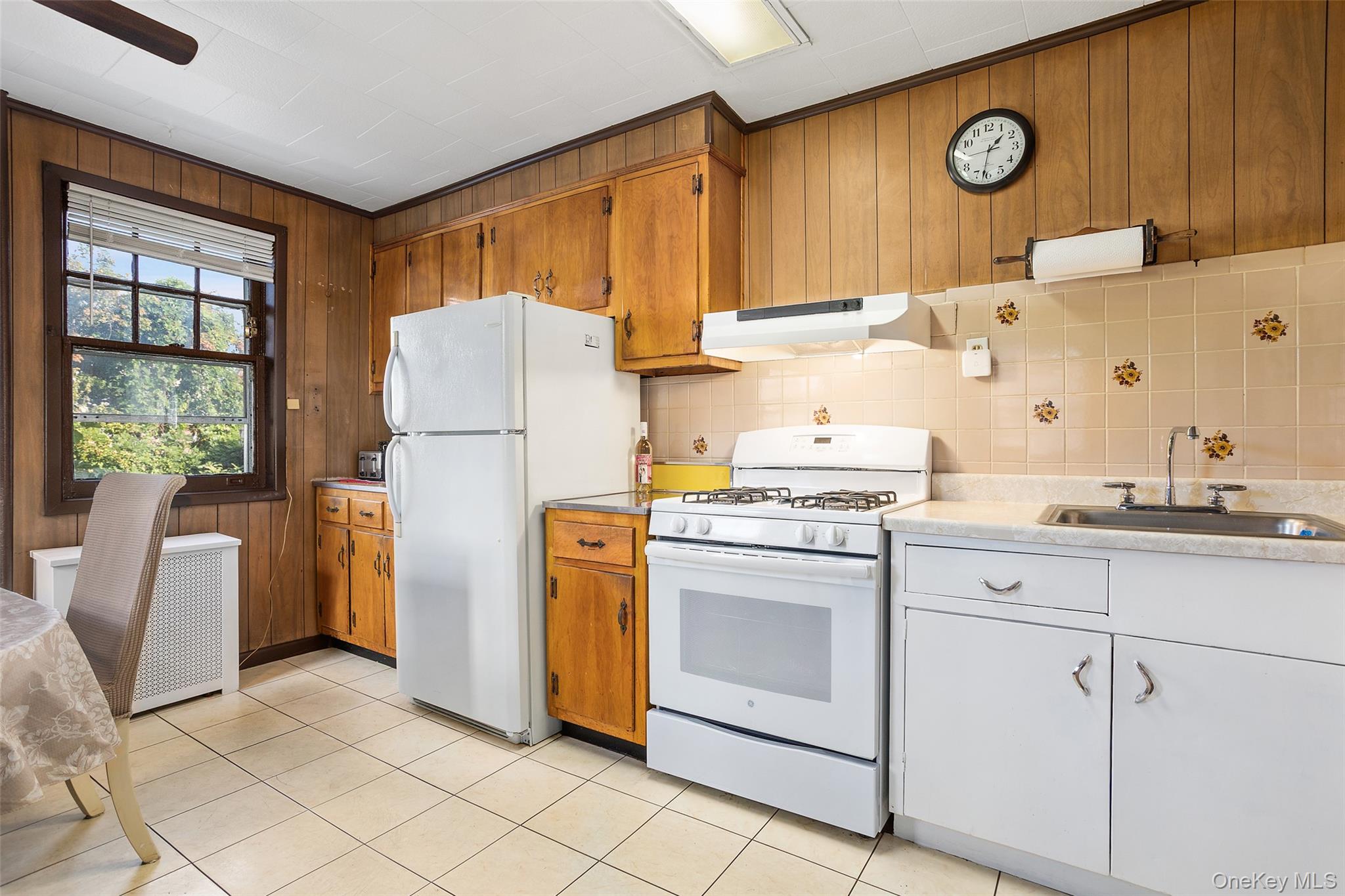 2316 Laconia Avenue, Bronx, NY 10469