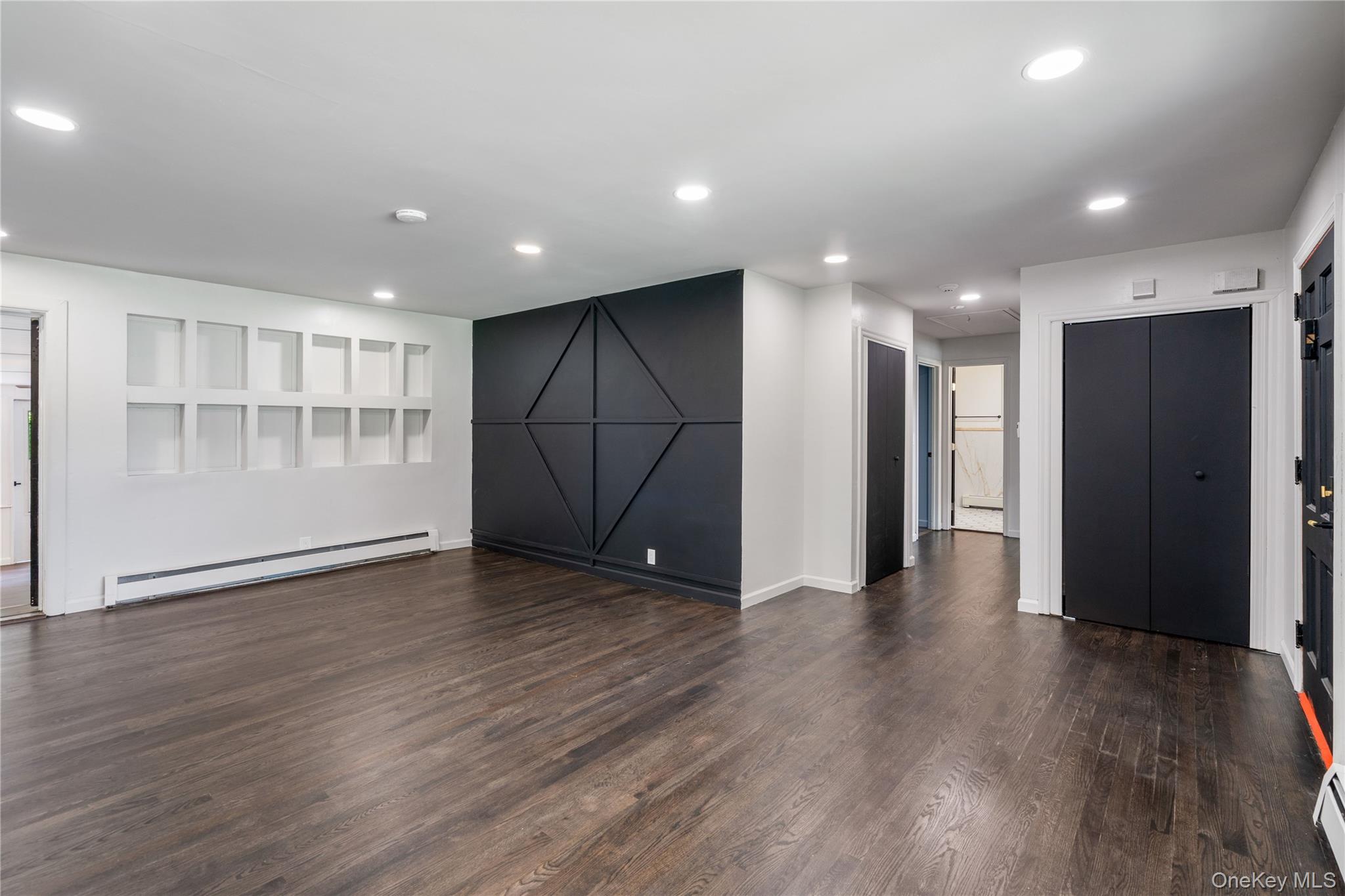 14 Windsor Drive, New Windsor, NY 12553