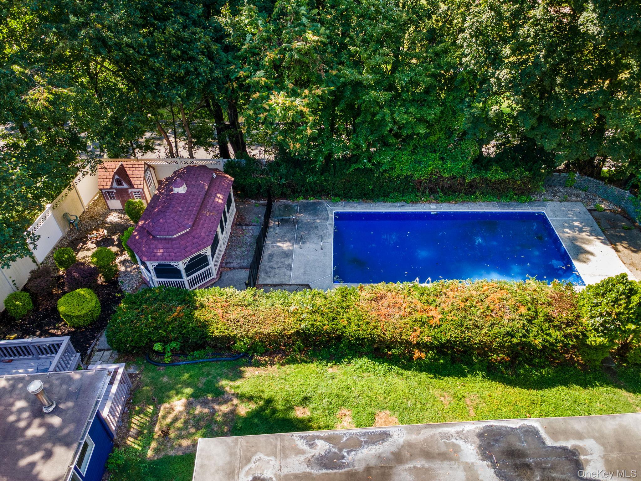 14 Windsor Drive, New Windsor, NY 12553