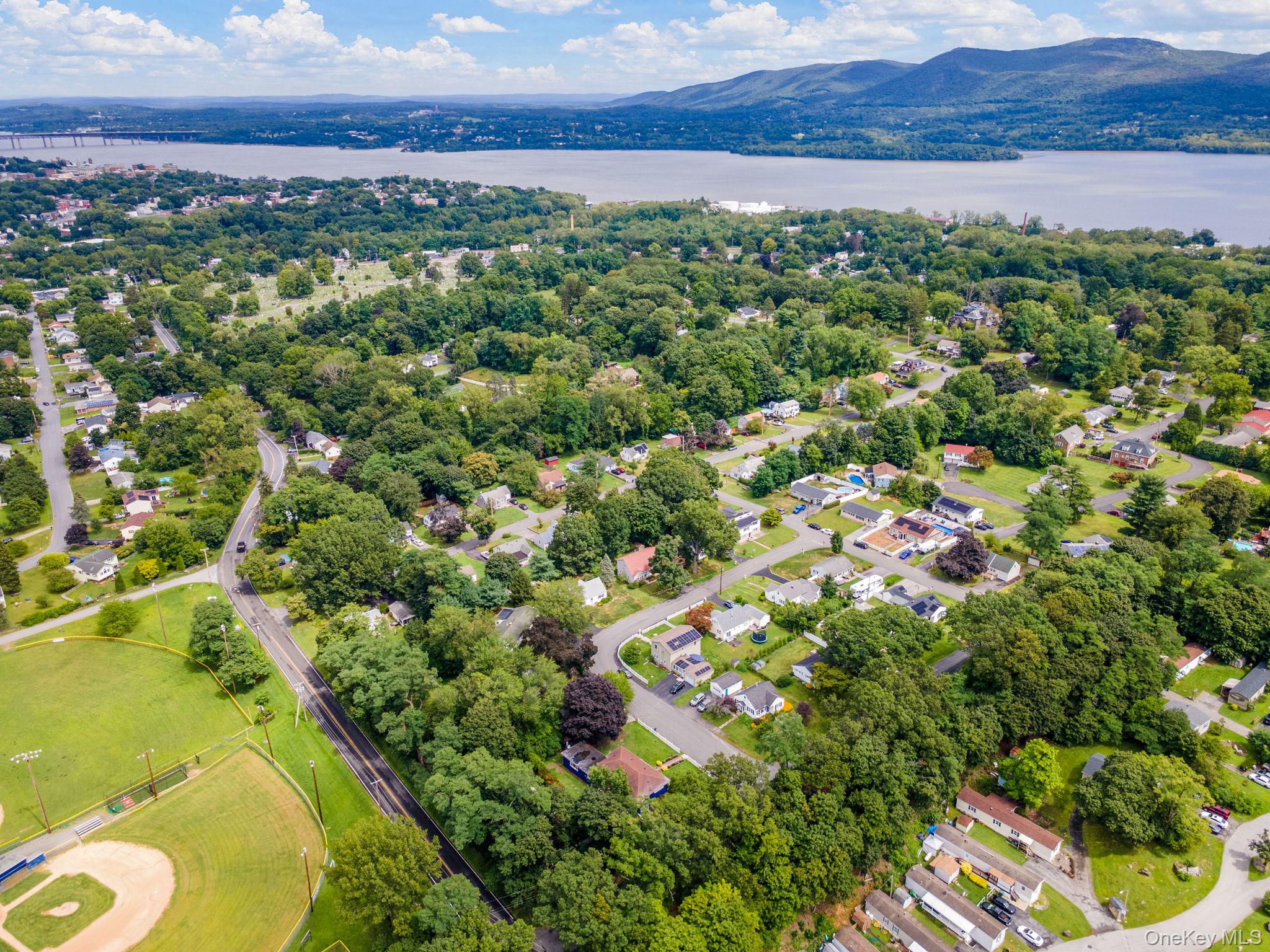 14 Windsor Drive, New Windsor, NY 12553