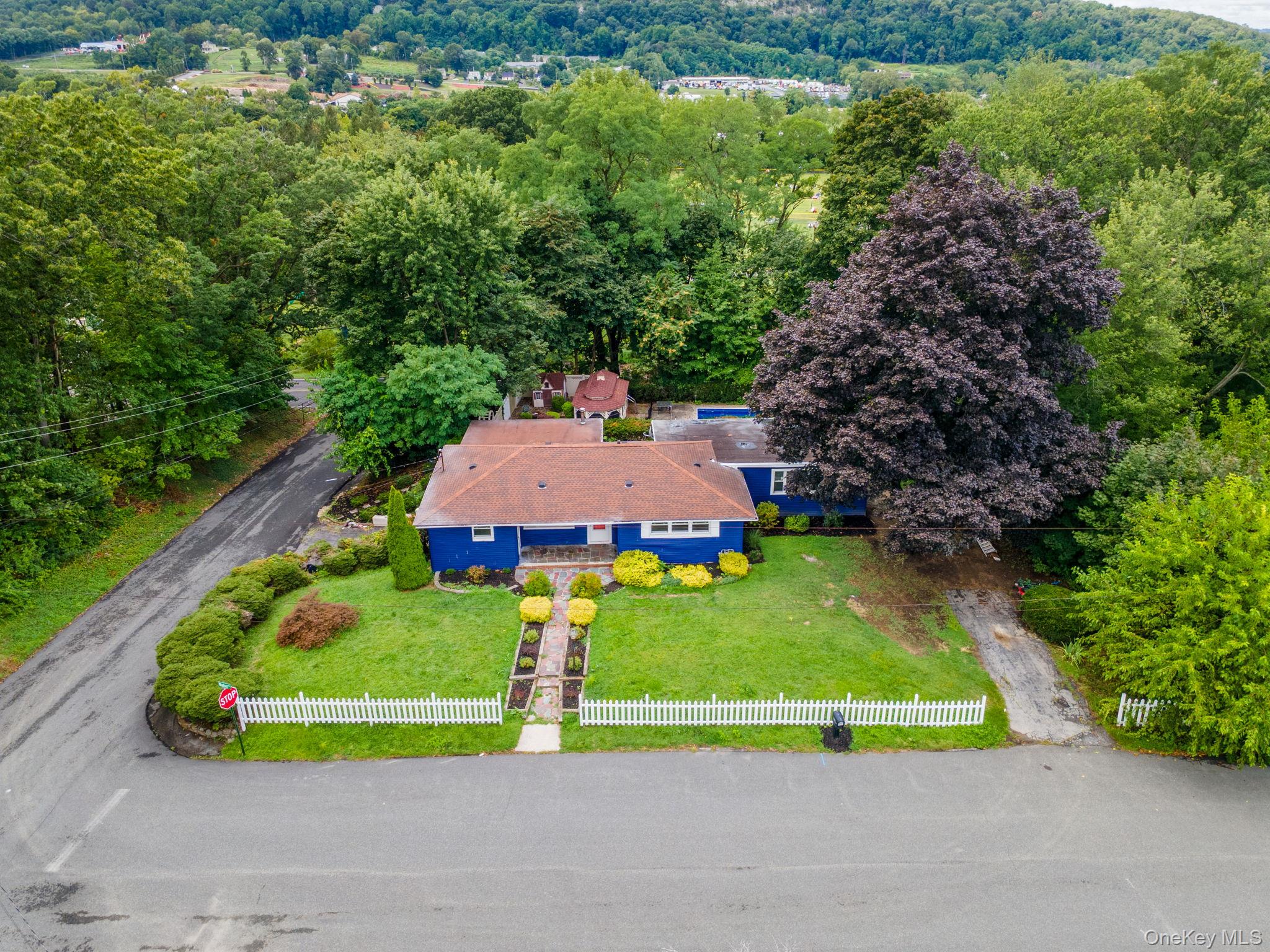 14 Windsor Drive, New Windsor, NY 12553