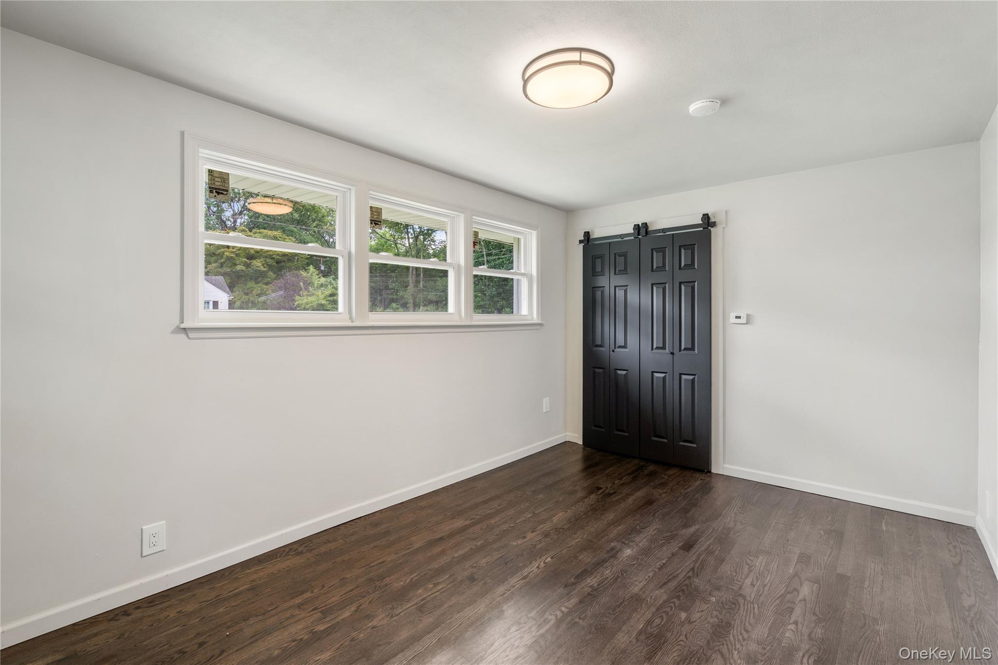 14 Windsor Drive, New Windsor, NY 12553