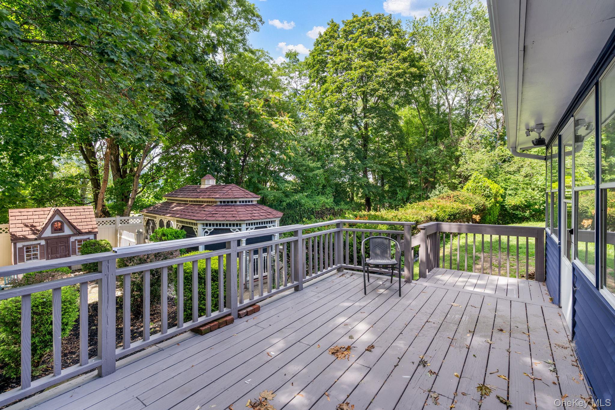 14 Windsor Drive, New Windsor, NY 12553