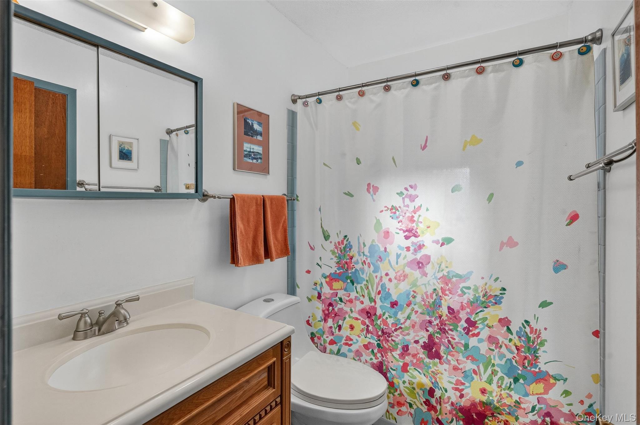 102 Sutton Park Road, Poughkeepsie, NY 12603