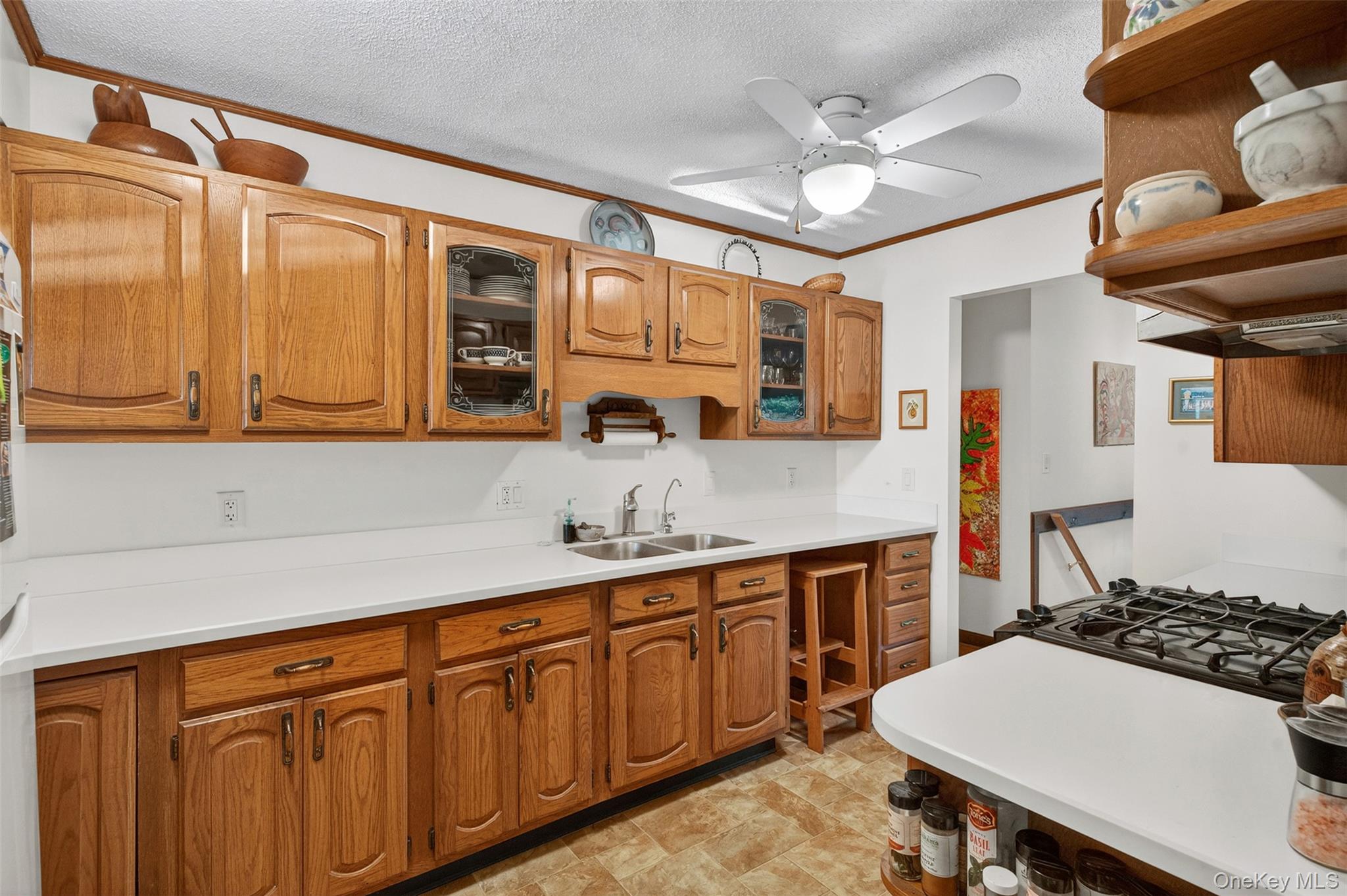 102 Sutton Park Road, Poughkeepsie, NY 12603