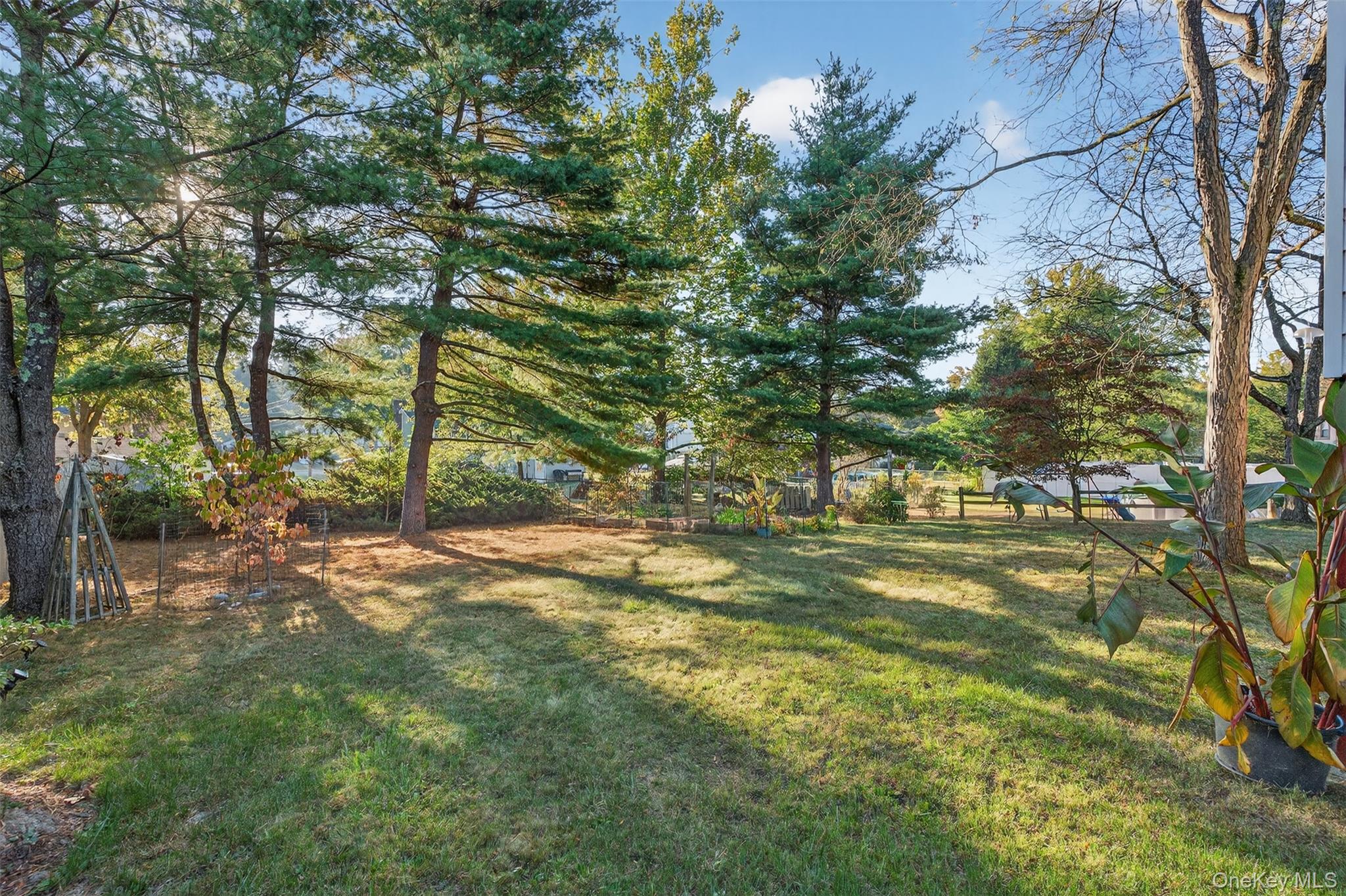 102 Sutton Park Road, Poughkeepsie, NY 12603