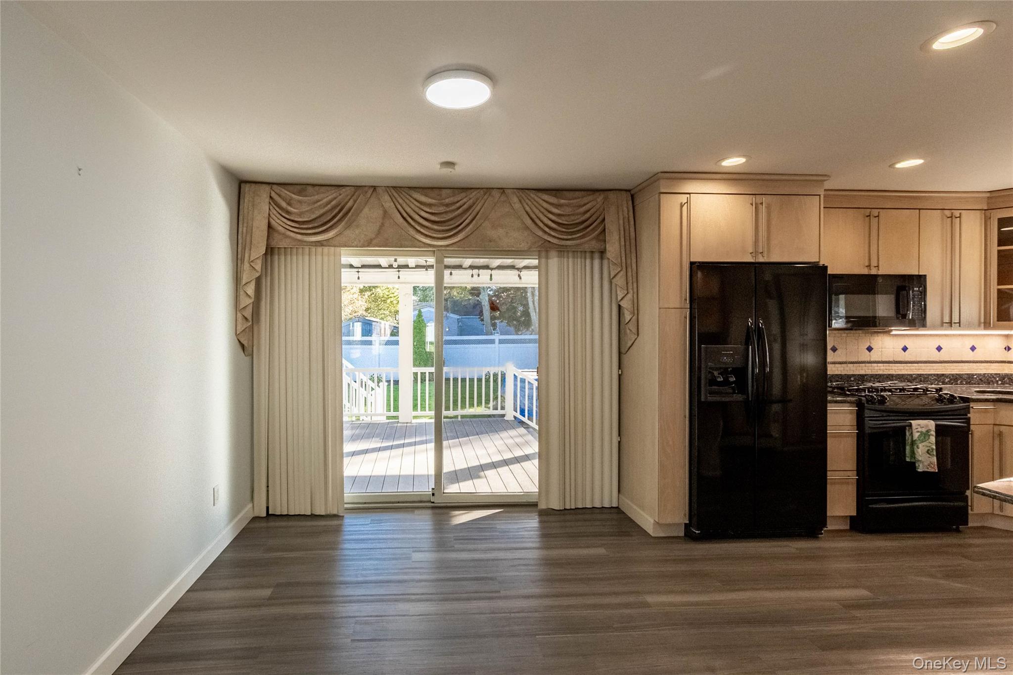 24 Dulittle Street, North Babylon, NY 11703