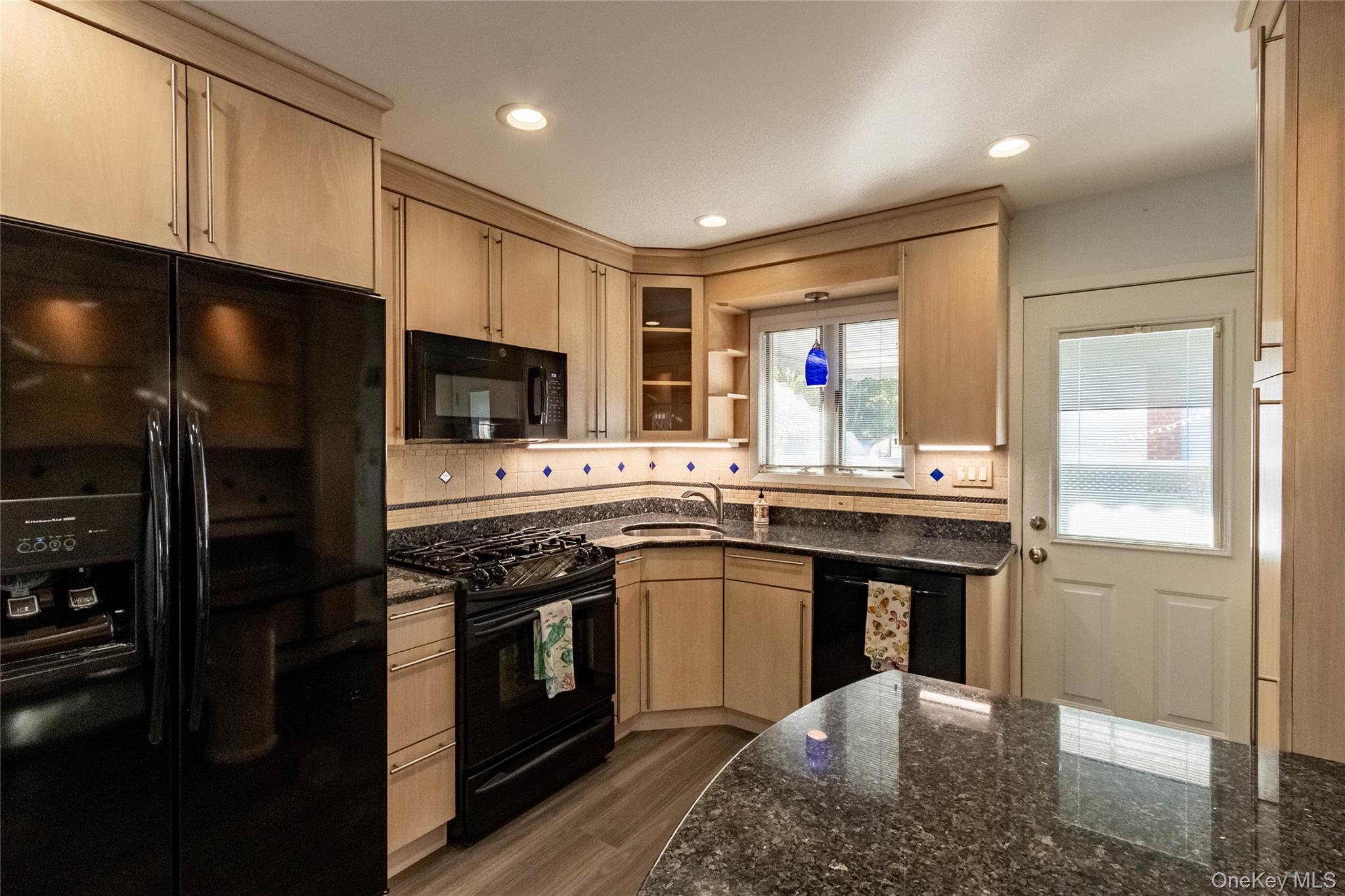 24 Dulittle Street, North Babylon, NY 11703