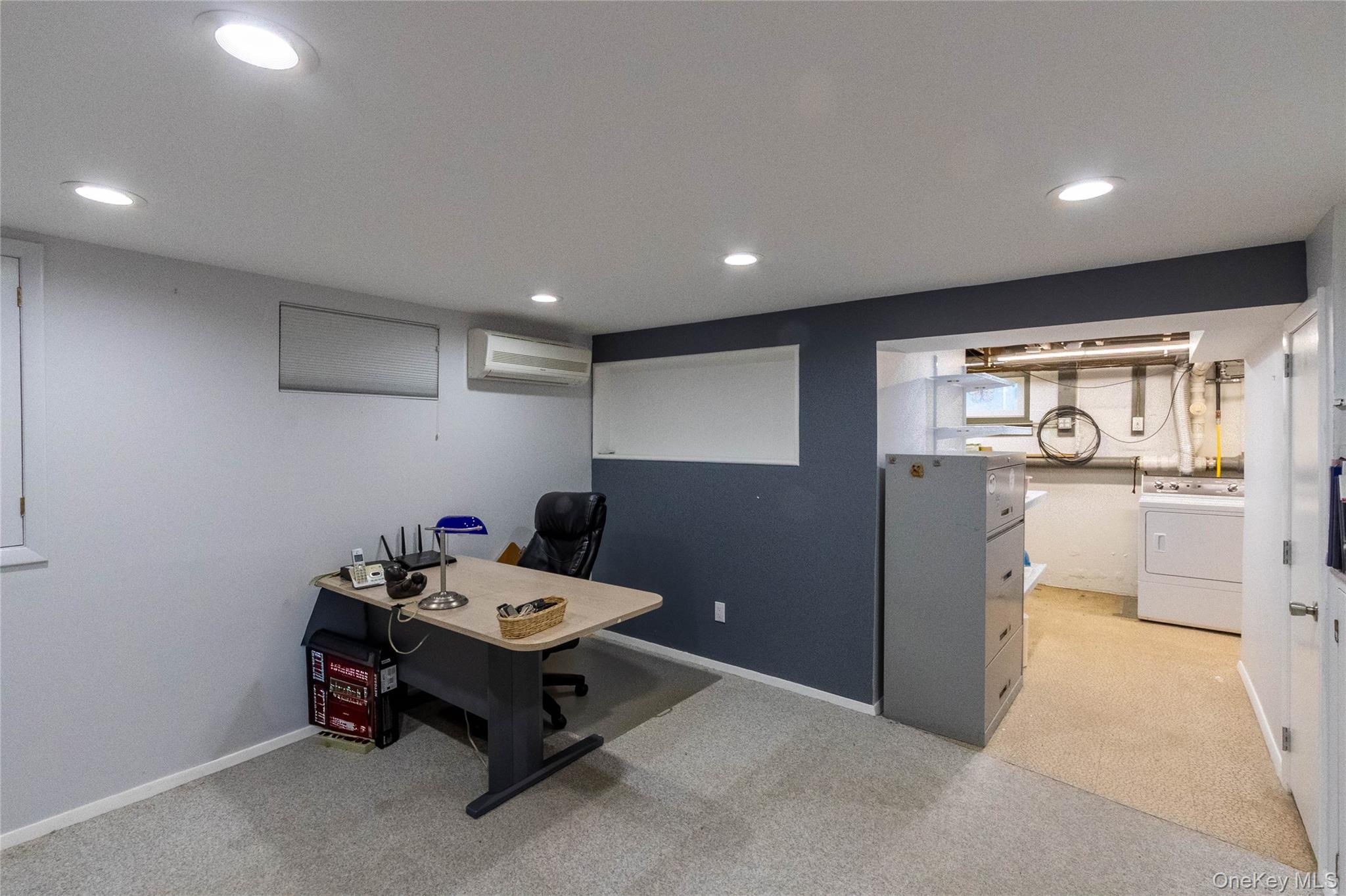 24 Dulittle Street, North Babylon, NY 11703