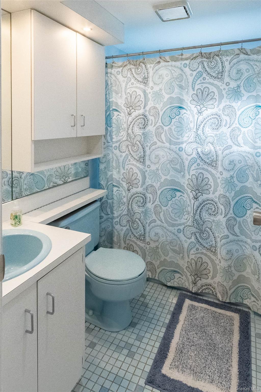 24 Dulittle Street, North Babylon, NY 11703