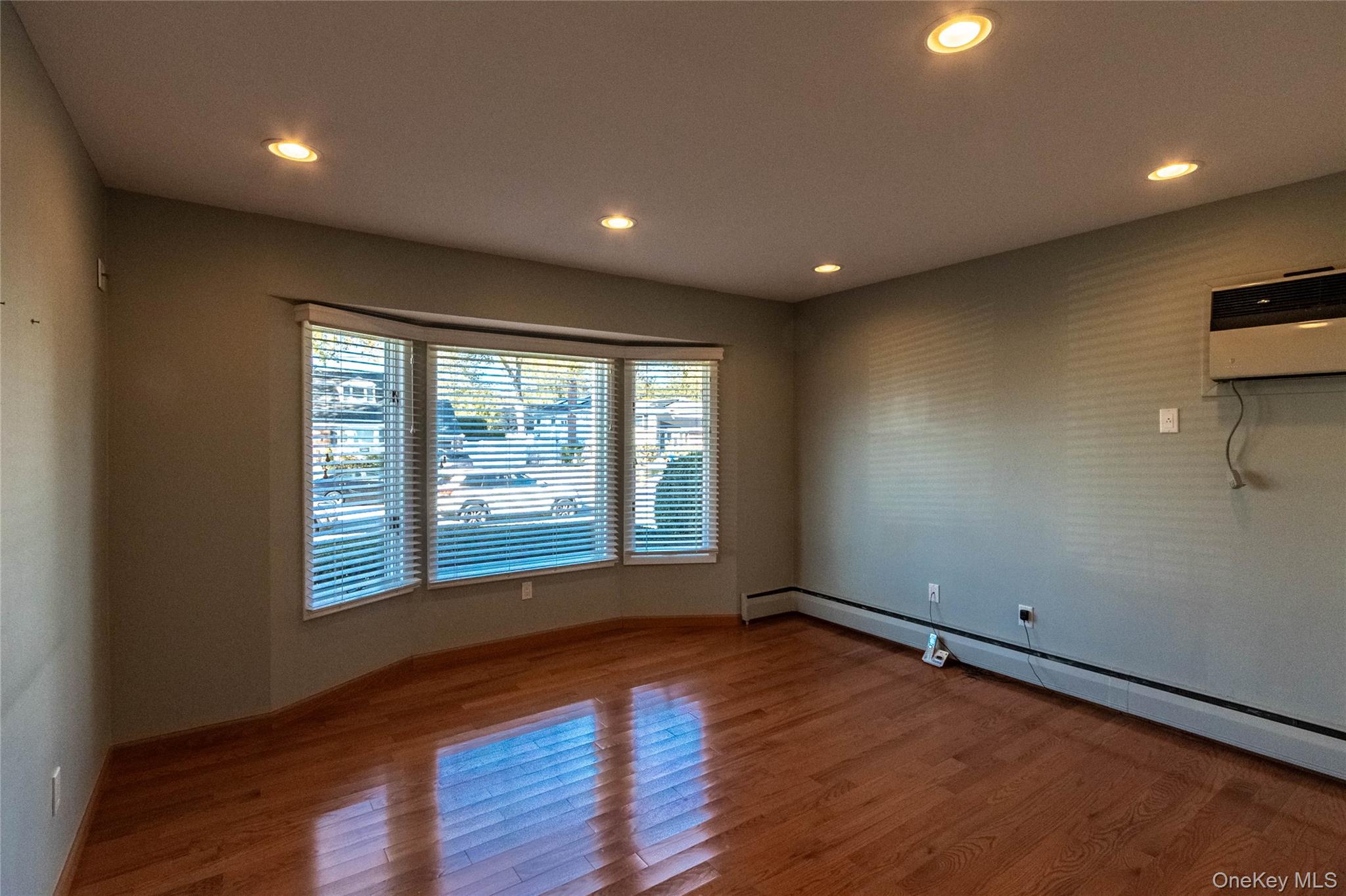 24 Dulittle Street, North Babylon, NY 11703