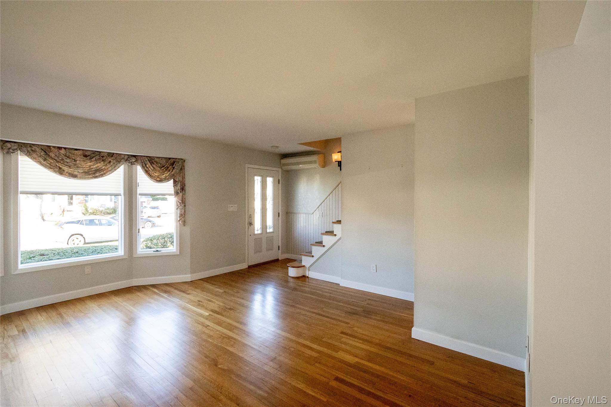 24 Dulittle Street, North Babylon, NY 11703