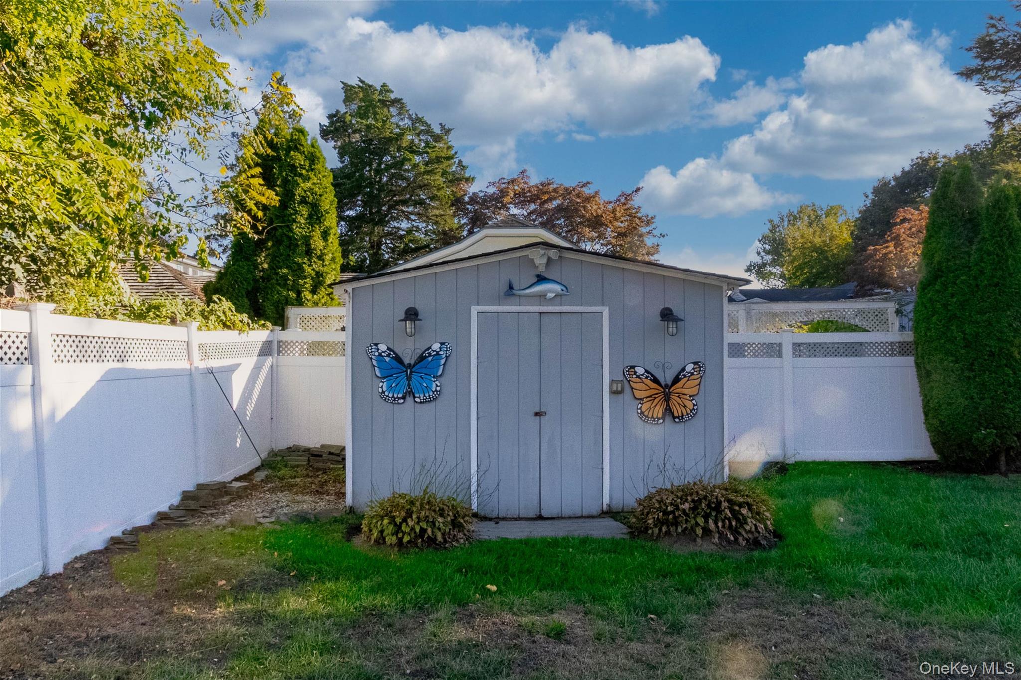 24 Dulittle Street, North Babylon, NY 11703