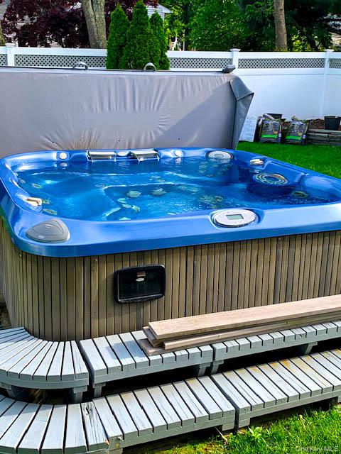 24 Dulittle Street, North Babylon, NY 11703