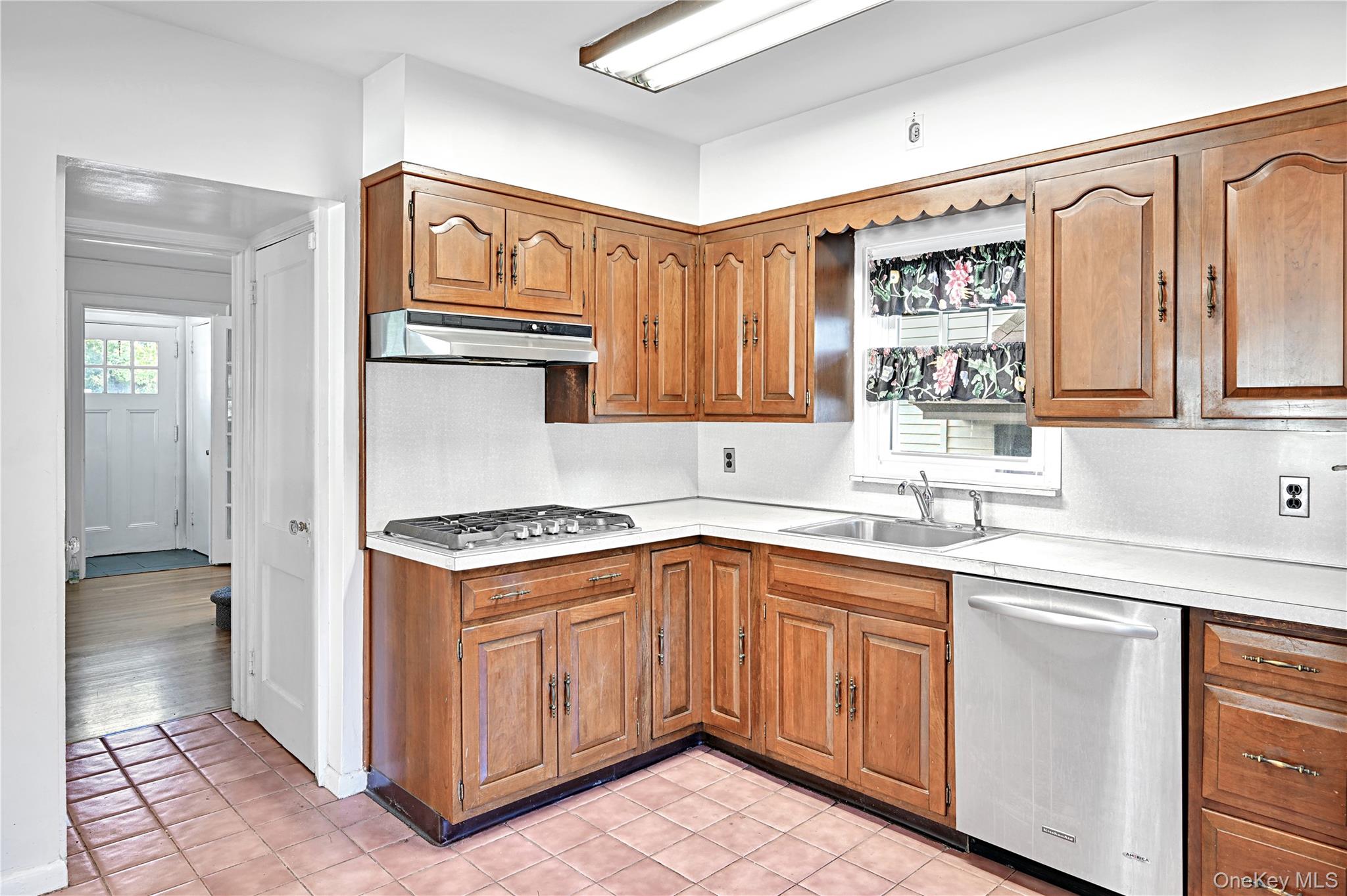 30 Lispenard Avenue, New Rochelle, NY 10801