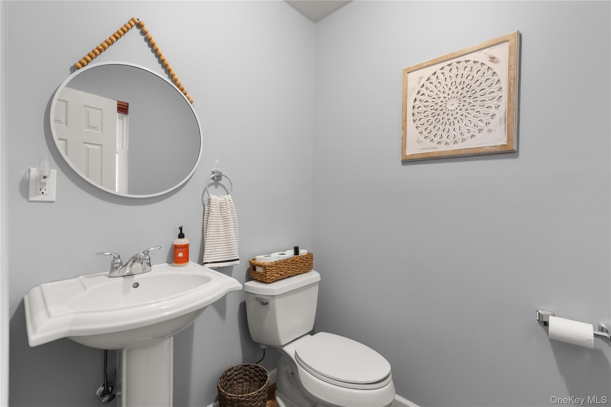 39 McGaw Avenue, Lake Grove, NY 11755