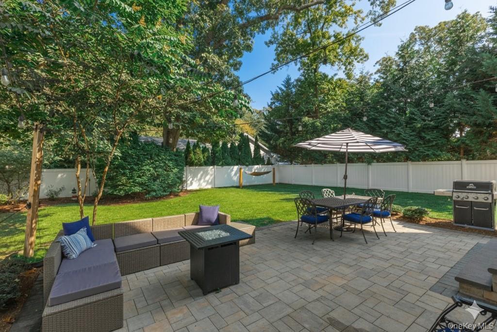 39 McGaw Avenue, Lake Grove, NY 11755