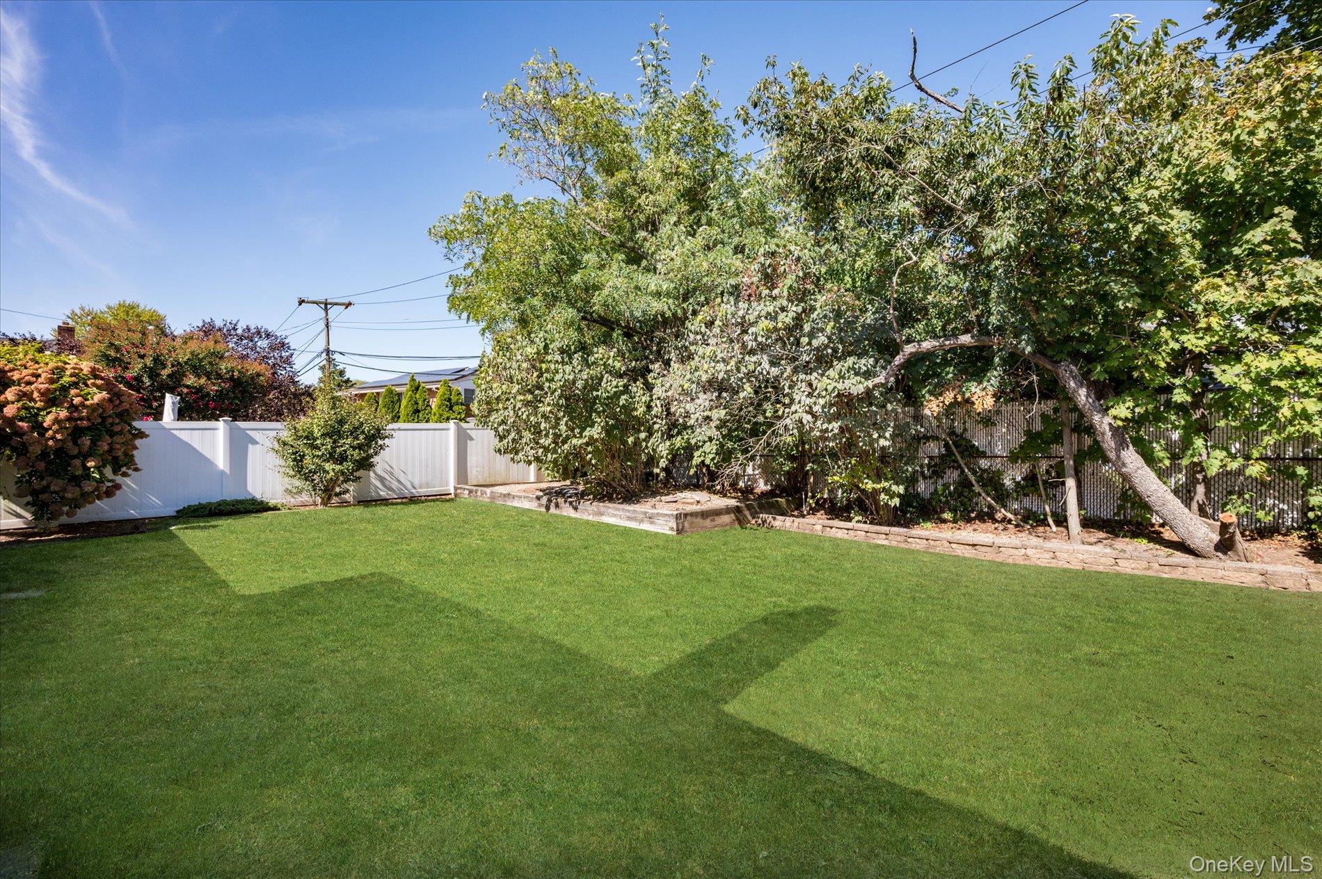 4057 Eve Drive, Seaford, NY 11783