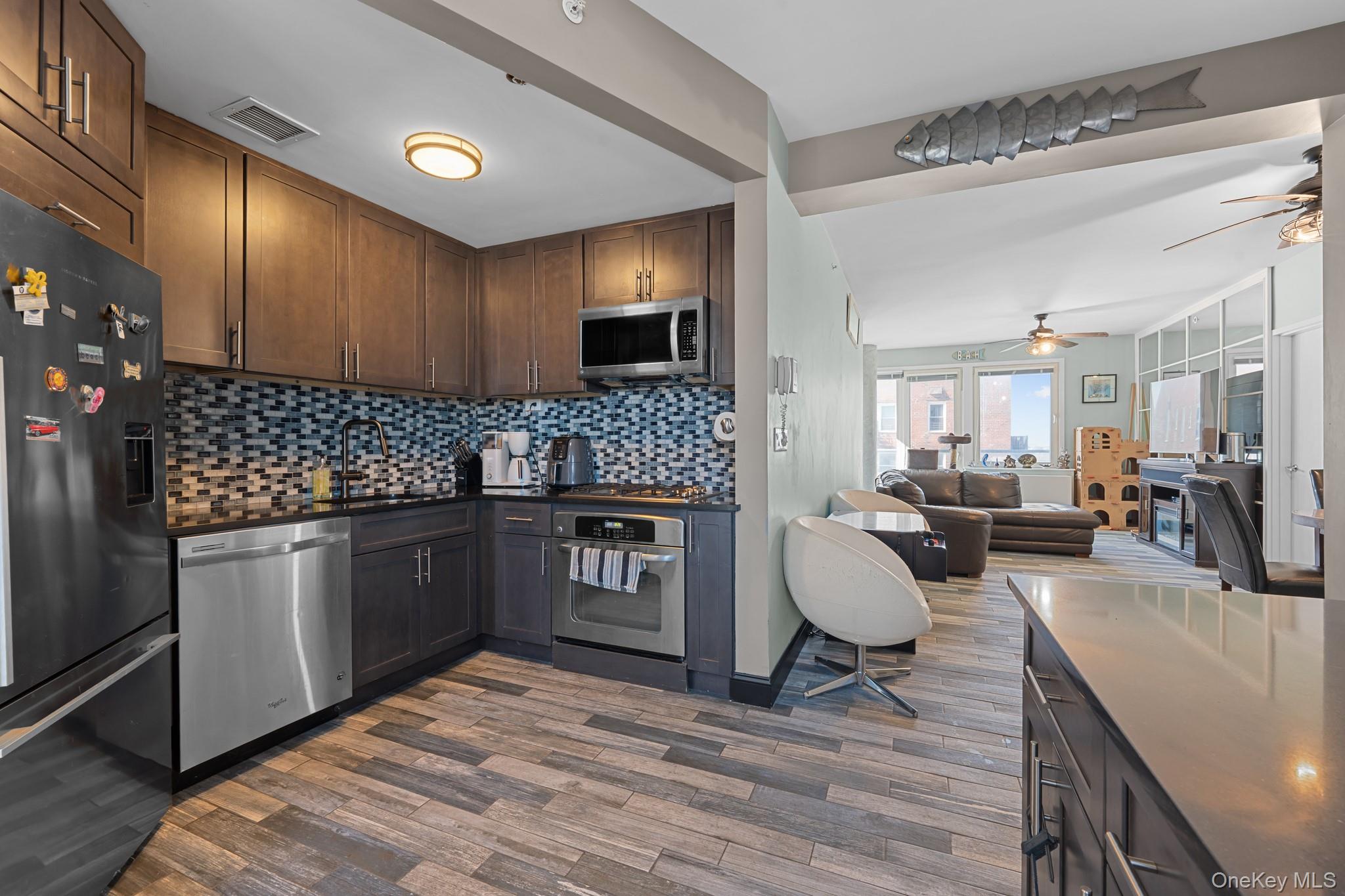 118-20 Ocean Promenade # 6D, Rockaway Park, NY 11694