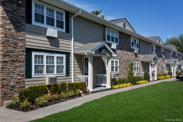 805 Long Island Avenue # 5A, Deer Park, NY 11729