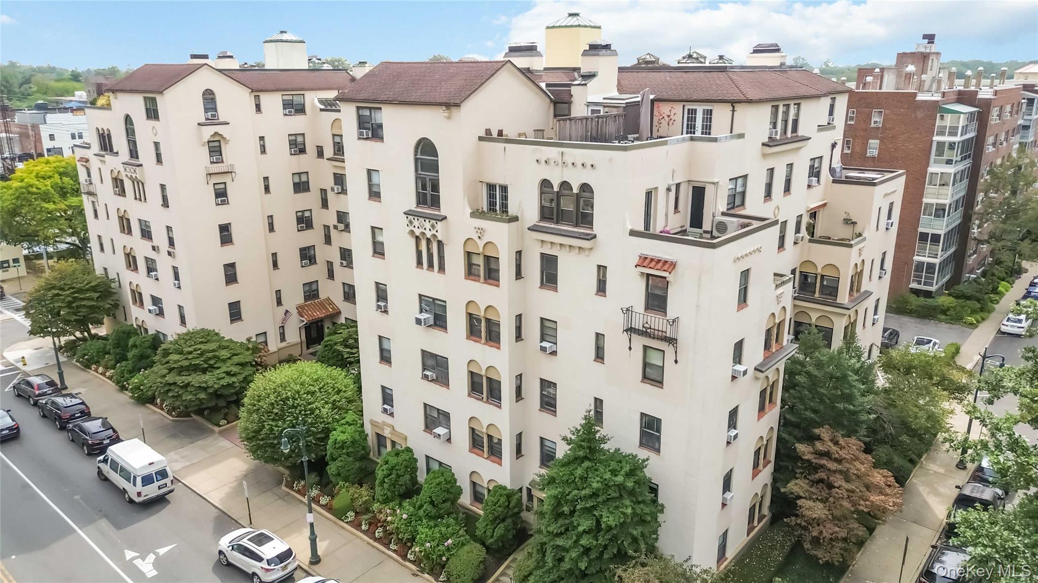 17 N Chatsworth Avenue # 1H, Larchmont, NY 10538