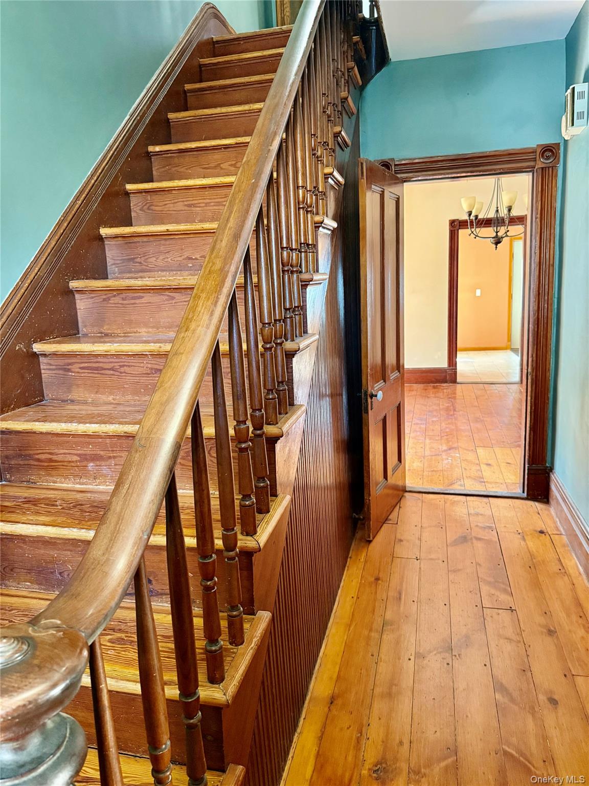 42 Bona Ventura Avenue, Wallkill, NY 12589