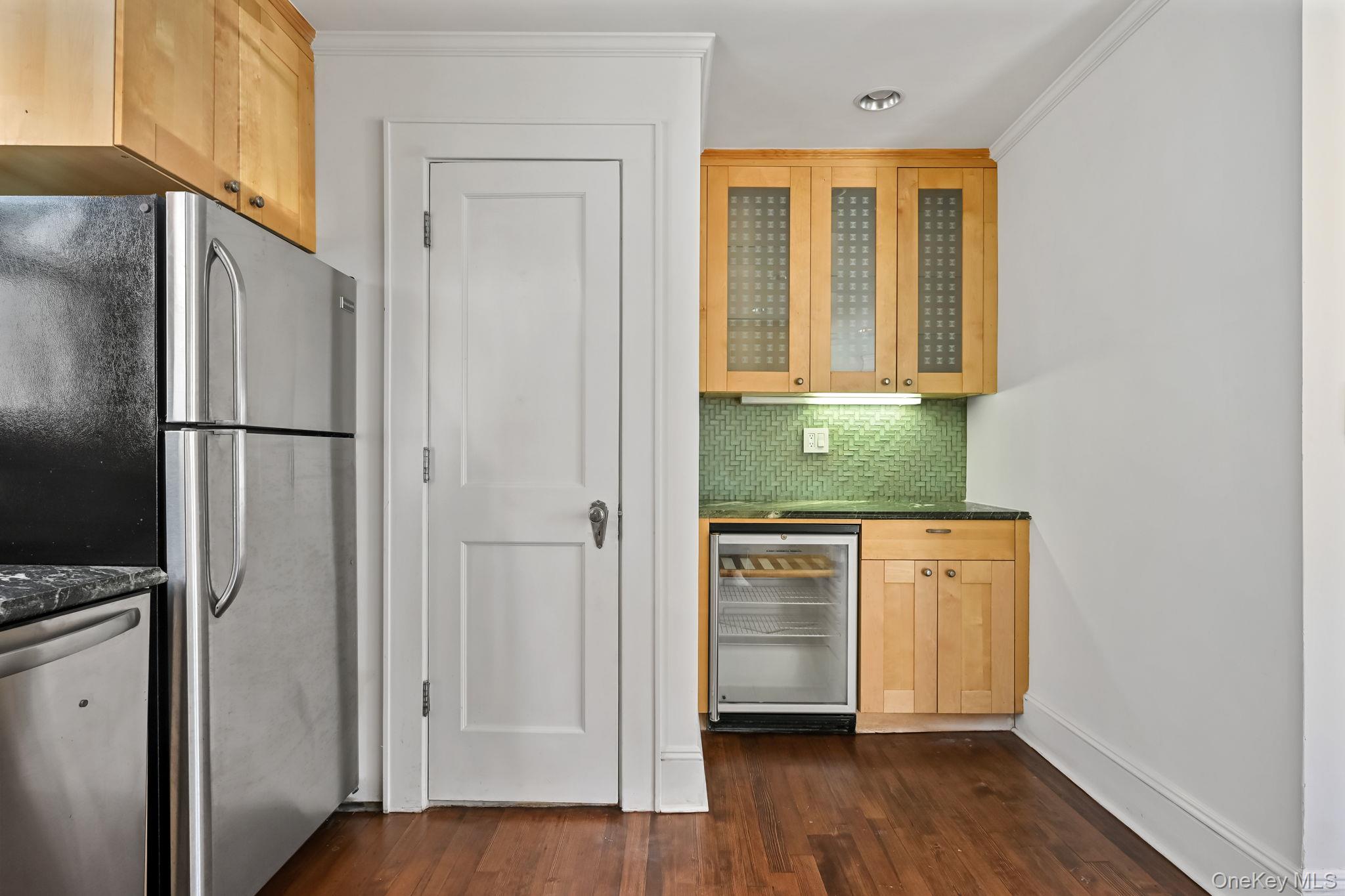 30 High Street, Call Listing Agent, CT 06830