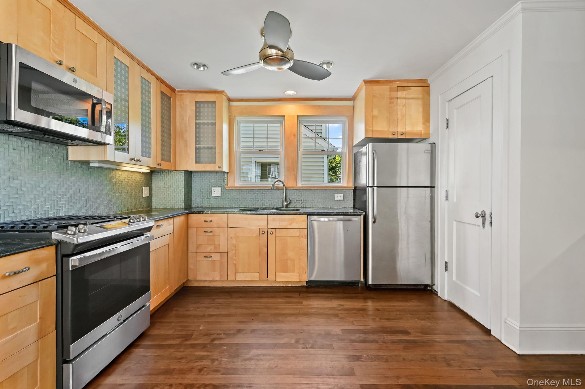 30 High Street, Call Listing Agent, CT 06830