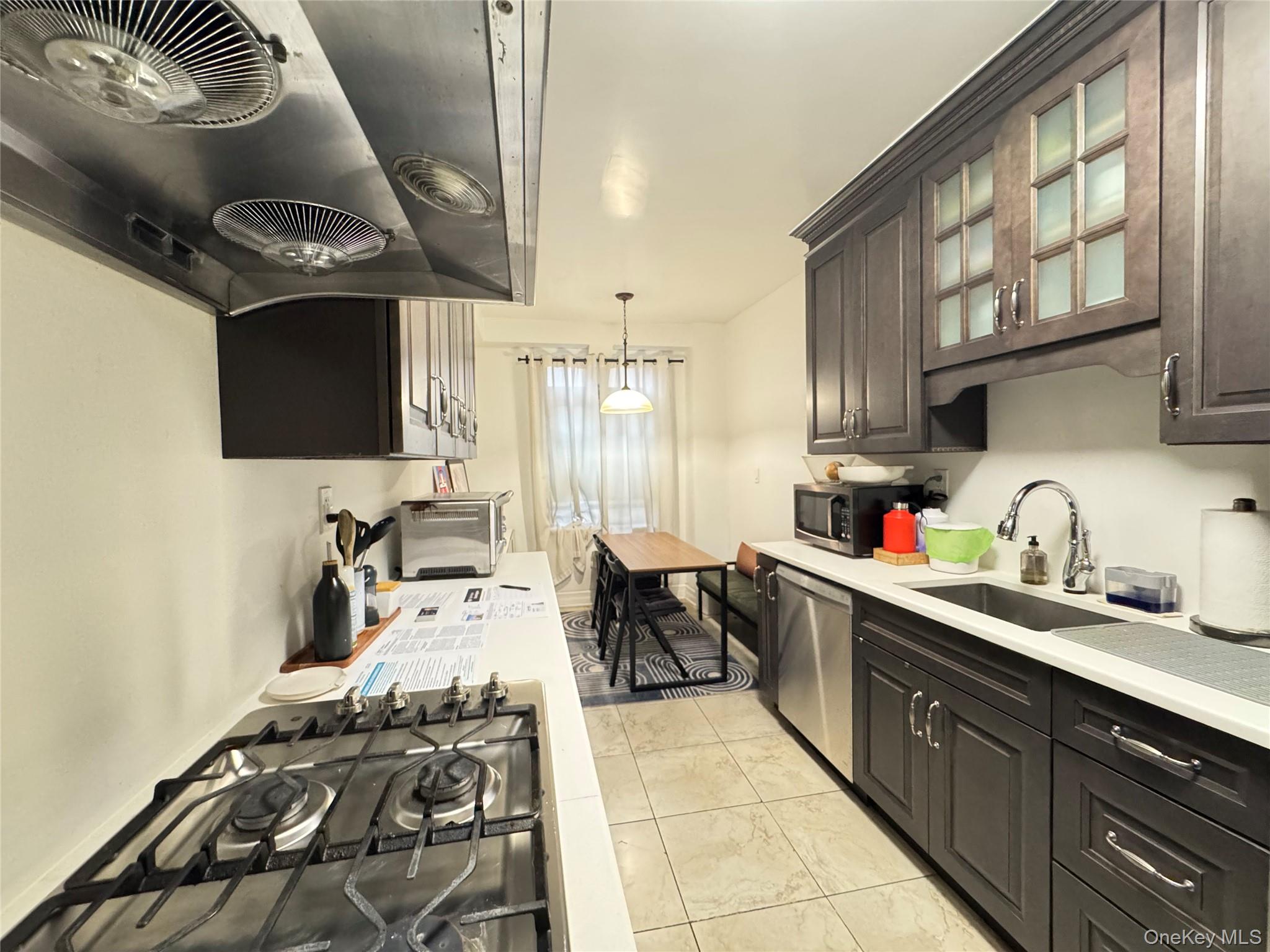 148-09 Northern Blvd # 3B, Flushing, NY 11354